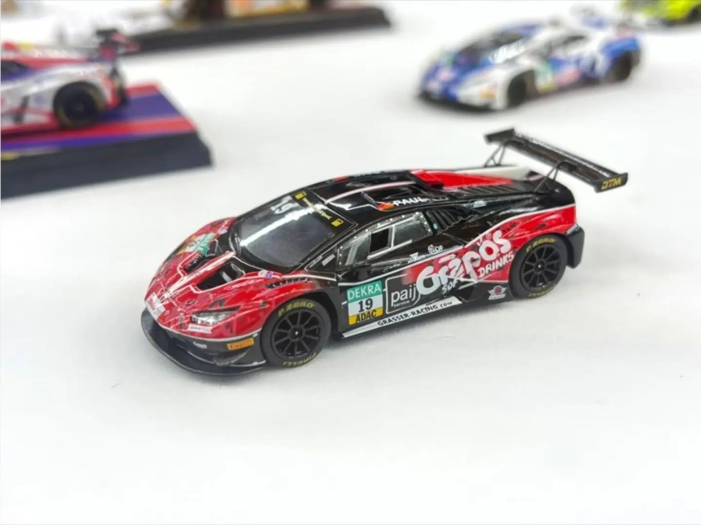  Mô hình xe Lamborghini Huracan GT3 Evo 2 DTM 2023 #19 tỉ lệ 1:64 Trends Hobby 241083J 