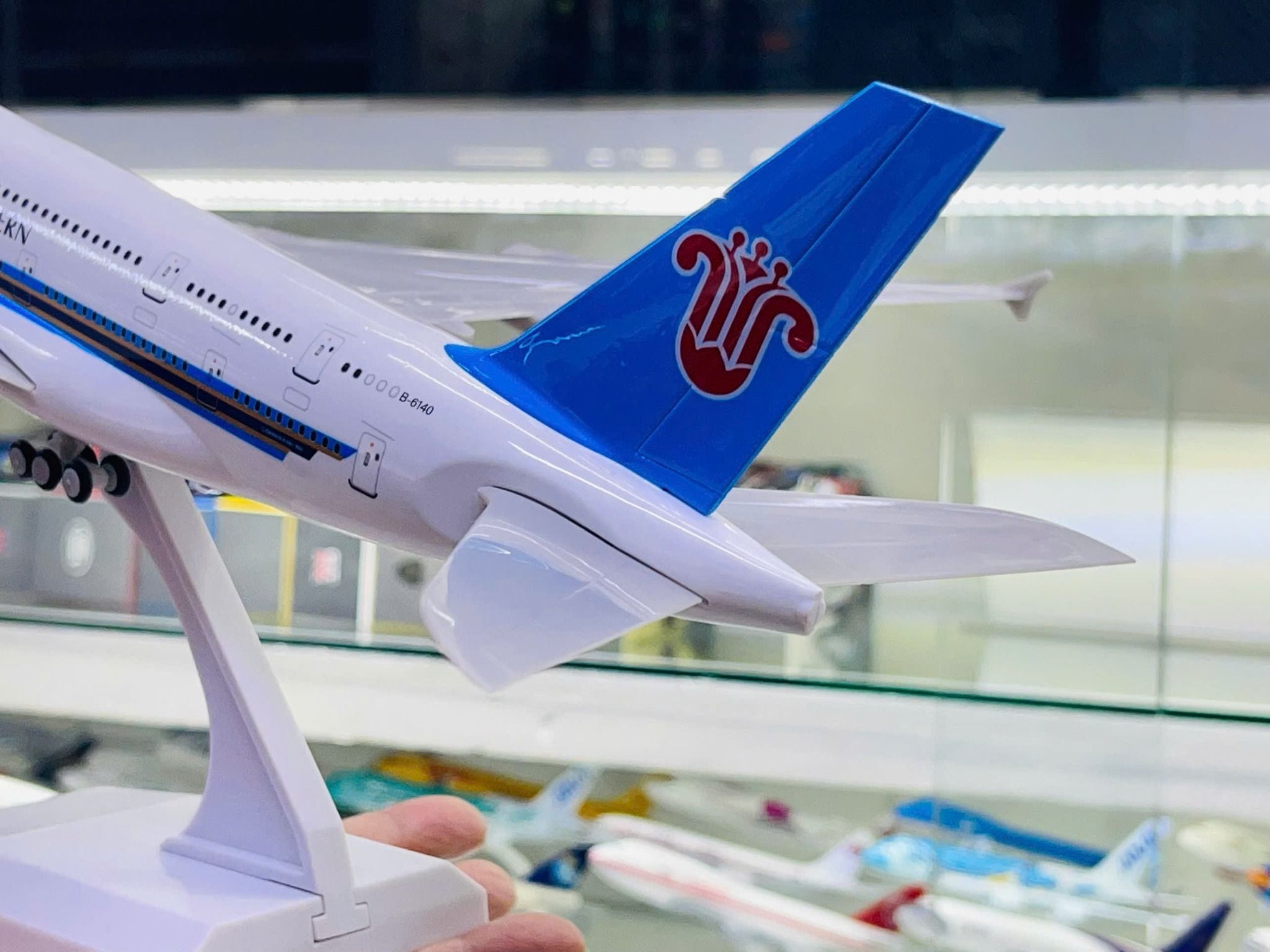  Mô hình máy bay China Southern Airbus A380 30cm MB30013 