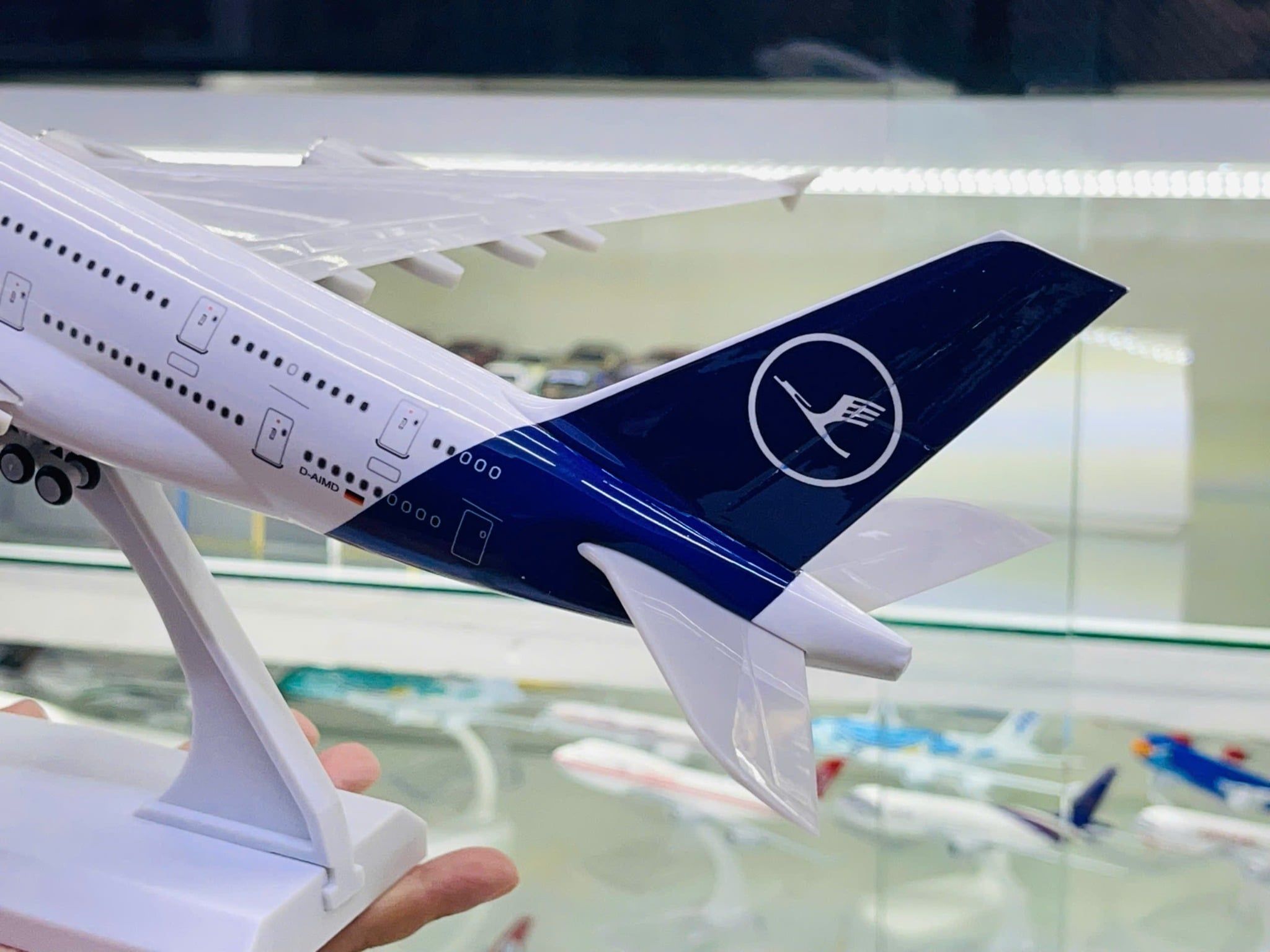  Mô hình máy bay Germany Lufthansa Airbus A380 30cm MB30004 