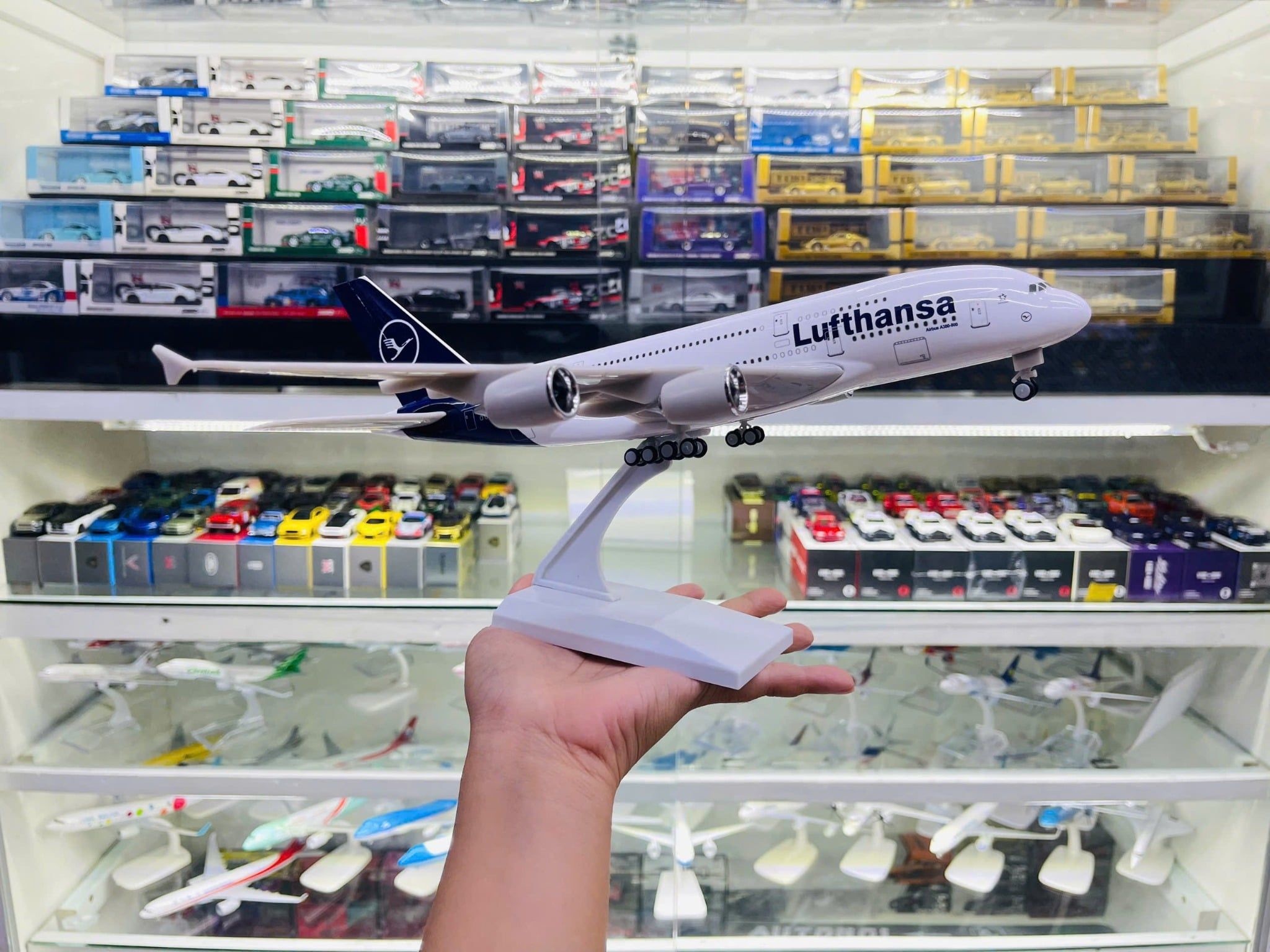  Mô hình máy bay Germany Lufthansa Airbus A380 30cm MB30004 
