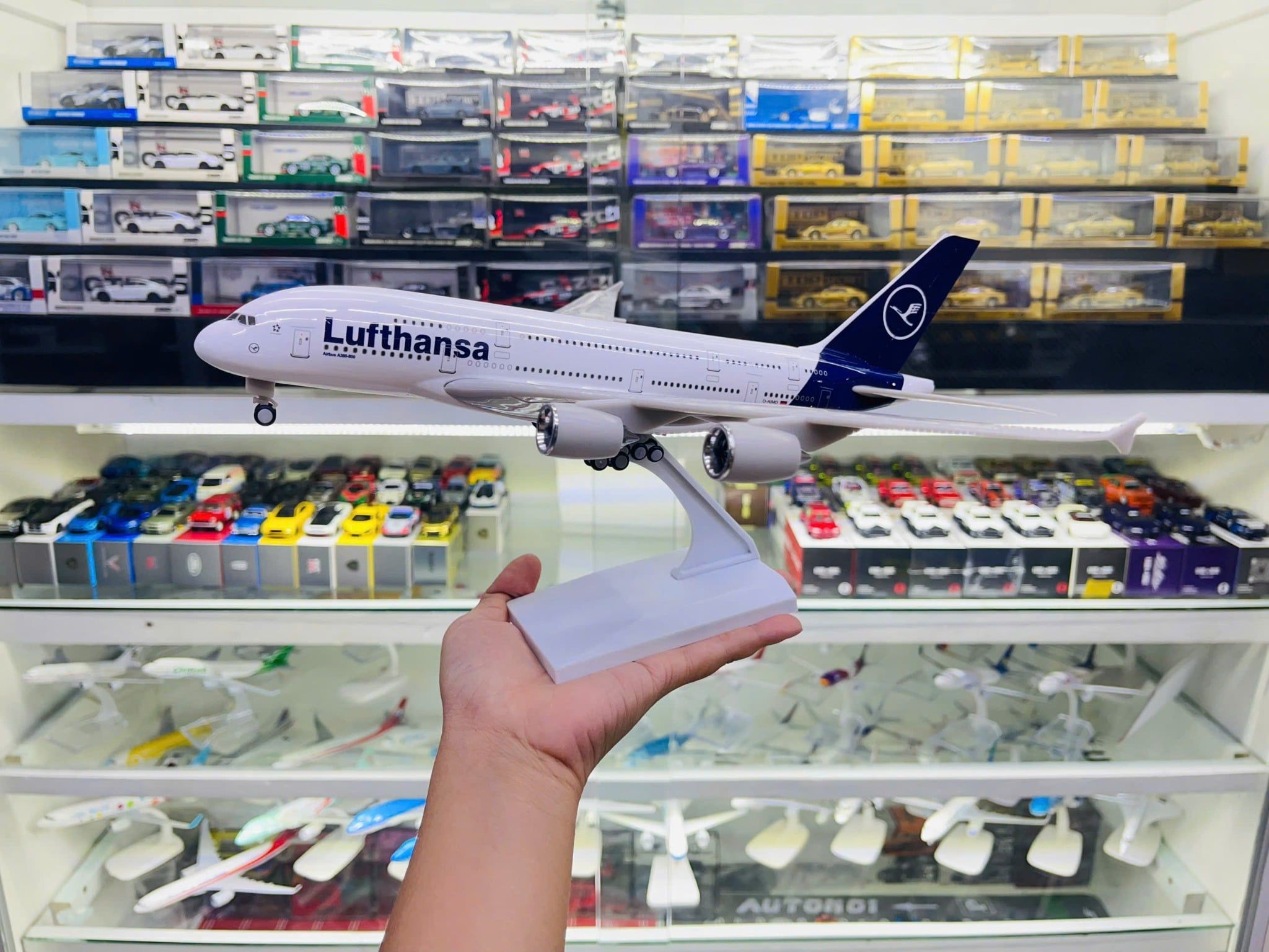  Mô hình máy bay Germany Lufthansa Airbus A380 30cm MB30004 