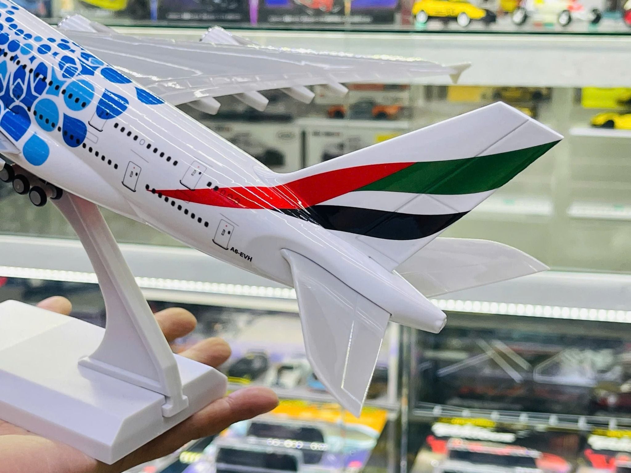  Mô hình máy bay Emirates Expo 2020 Airbus A380 30cm MB30017 