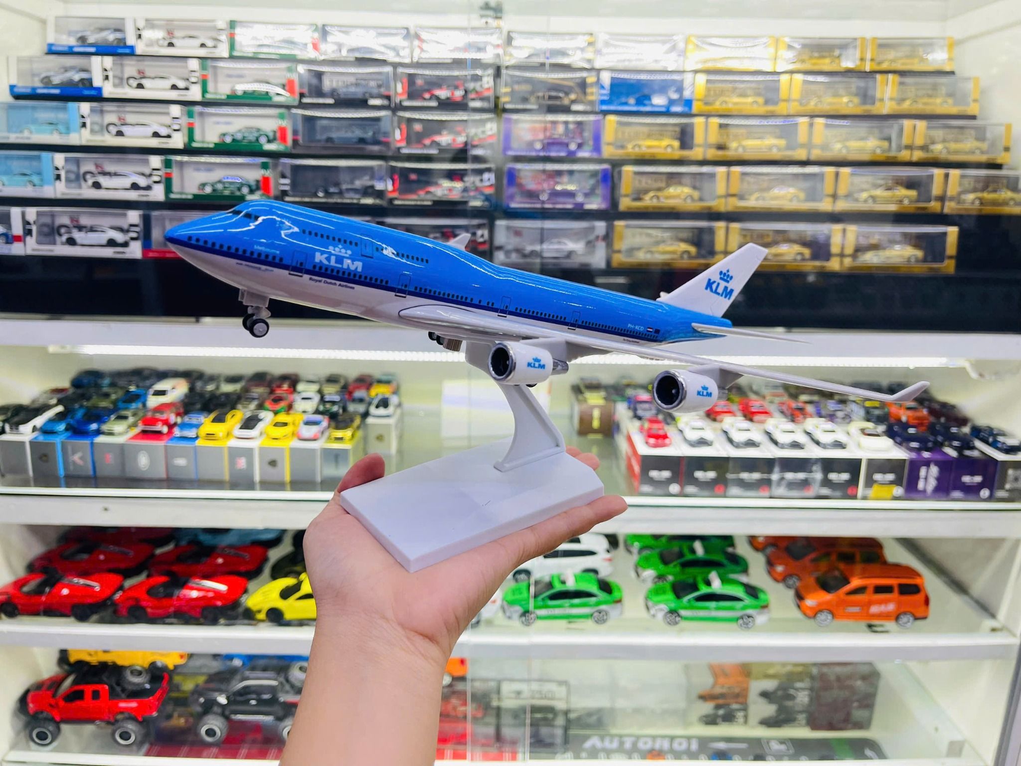  Mô hình máy bay KLM Royal Dutch Airlines Boeing B747 30cm MB30022 