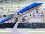  Mô hình máy bay KLM Royal Dutch Airlines Boeing B747 30cm MB30022 