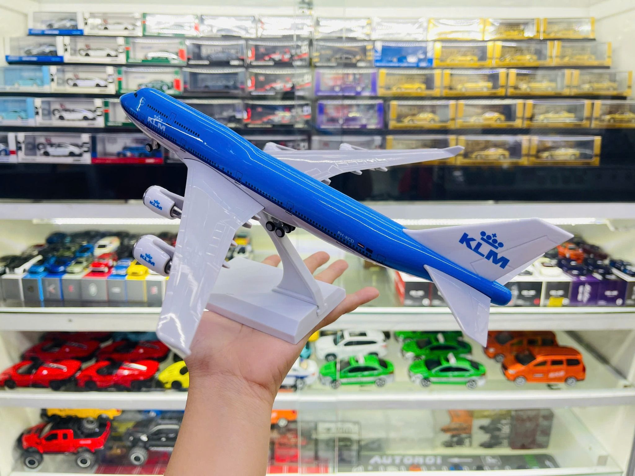  Mô hình máy bay KLM Royal Dutch Airlines Boeing B747 30cm MB30022 