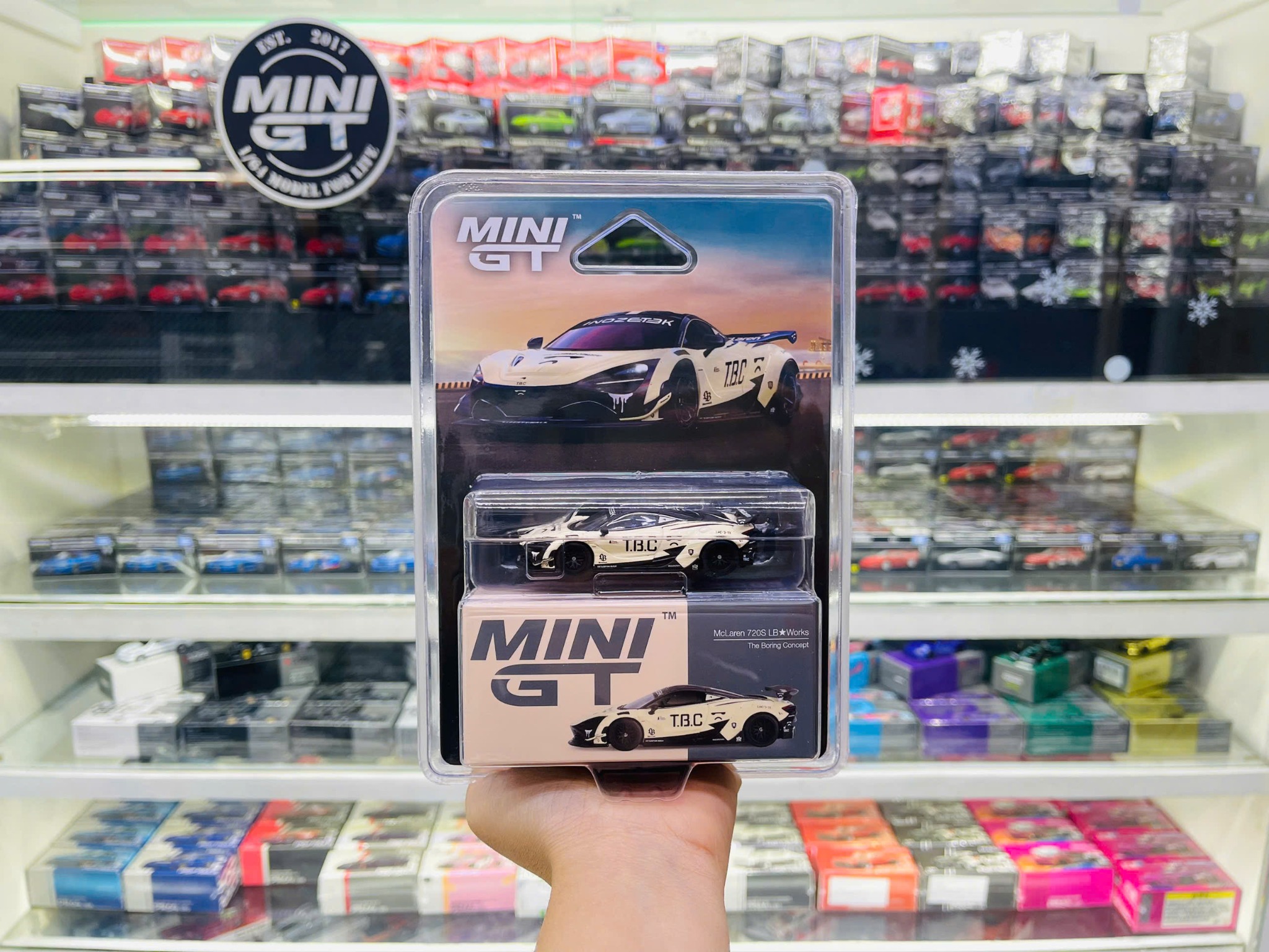  Mô hình xe McLaren 720S LB★Works The Boring Concept bản card tỉ lệ 1:64 Minigt MGT01083 No Chase 