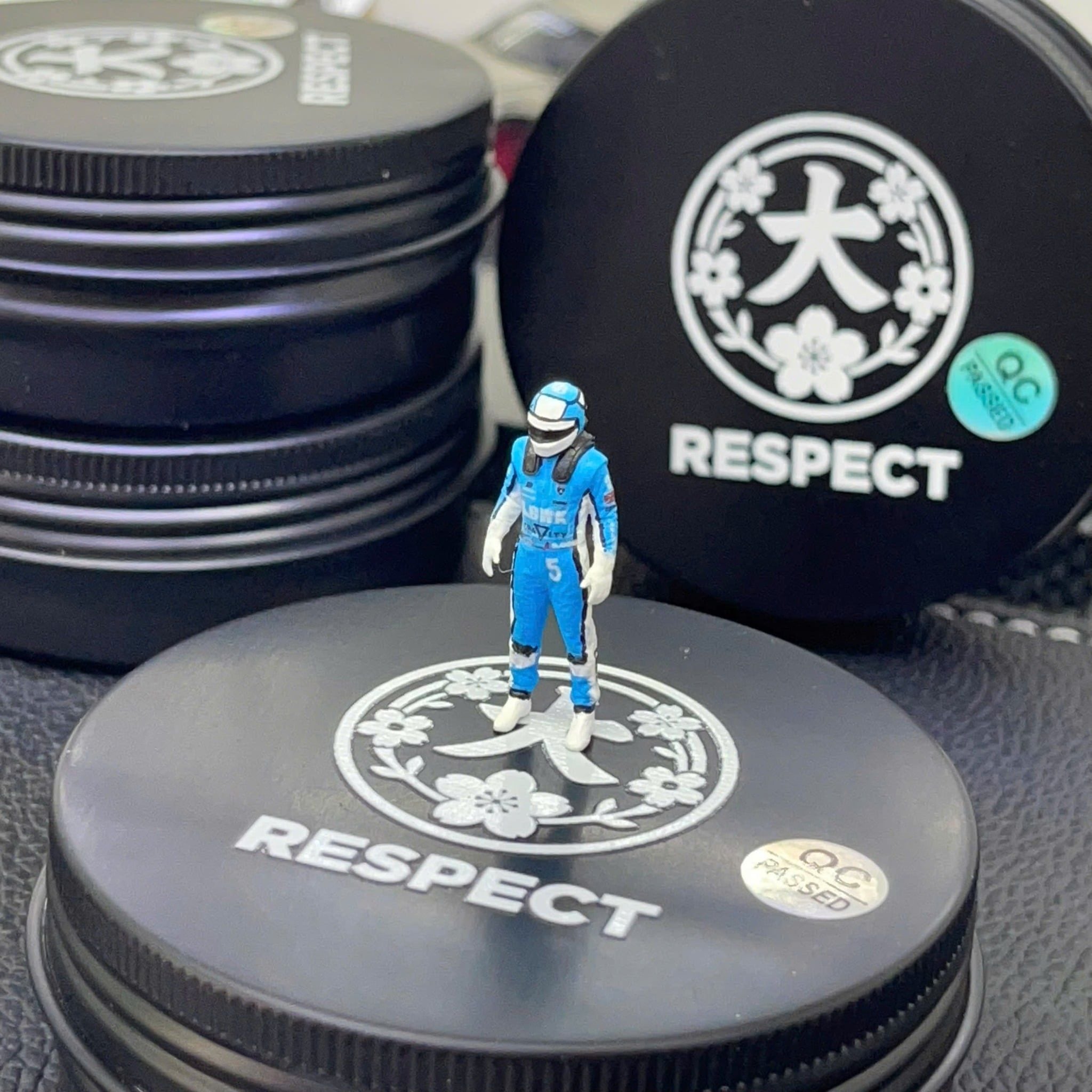  Mô hình nhân vật DAI GRAVITY FIGURE tỉ lệ 1:64 DAI001 