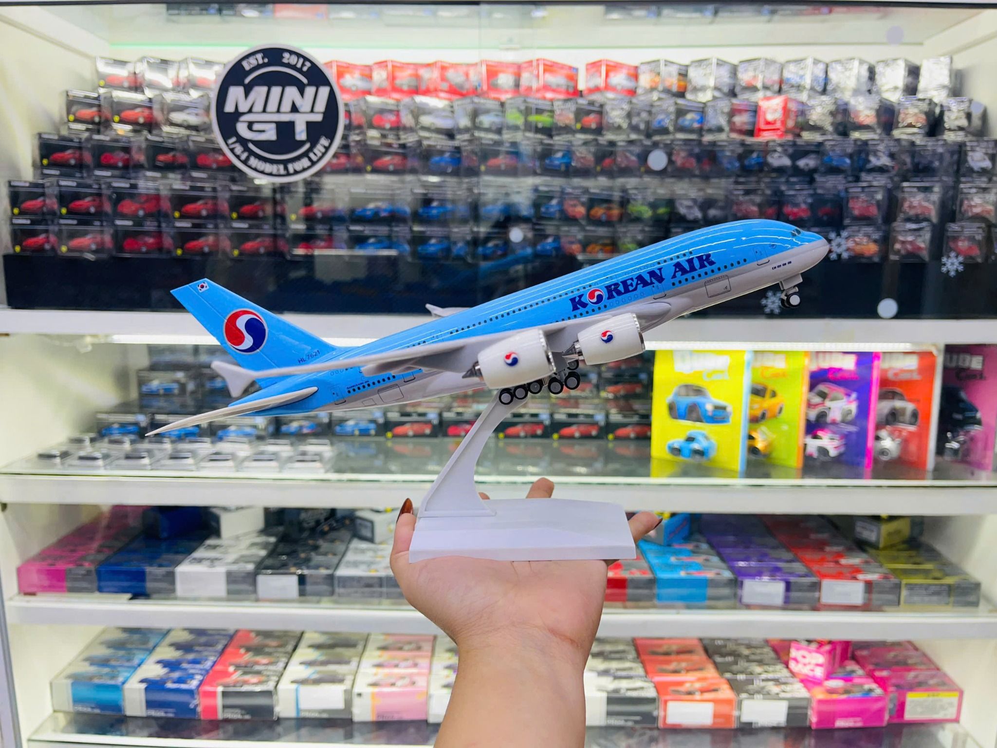  Mô hình máy bay Korean Airlines Blue Airbus A380 30cm MB30010 