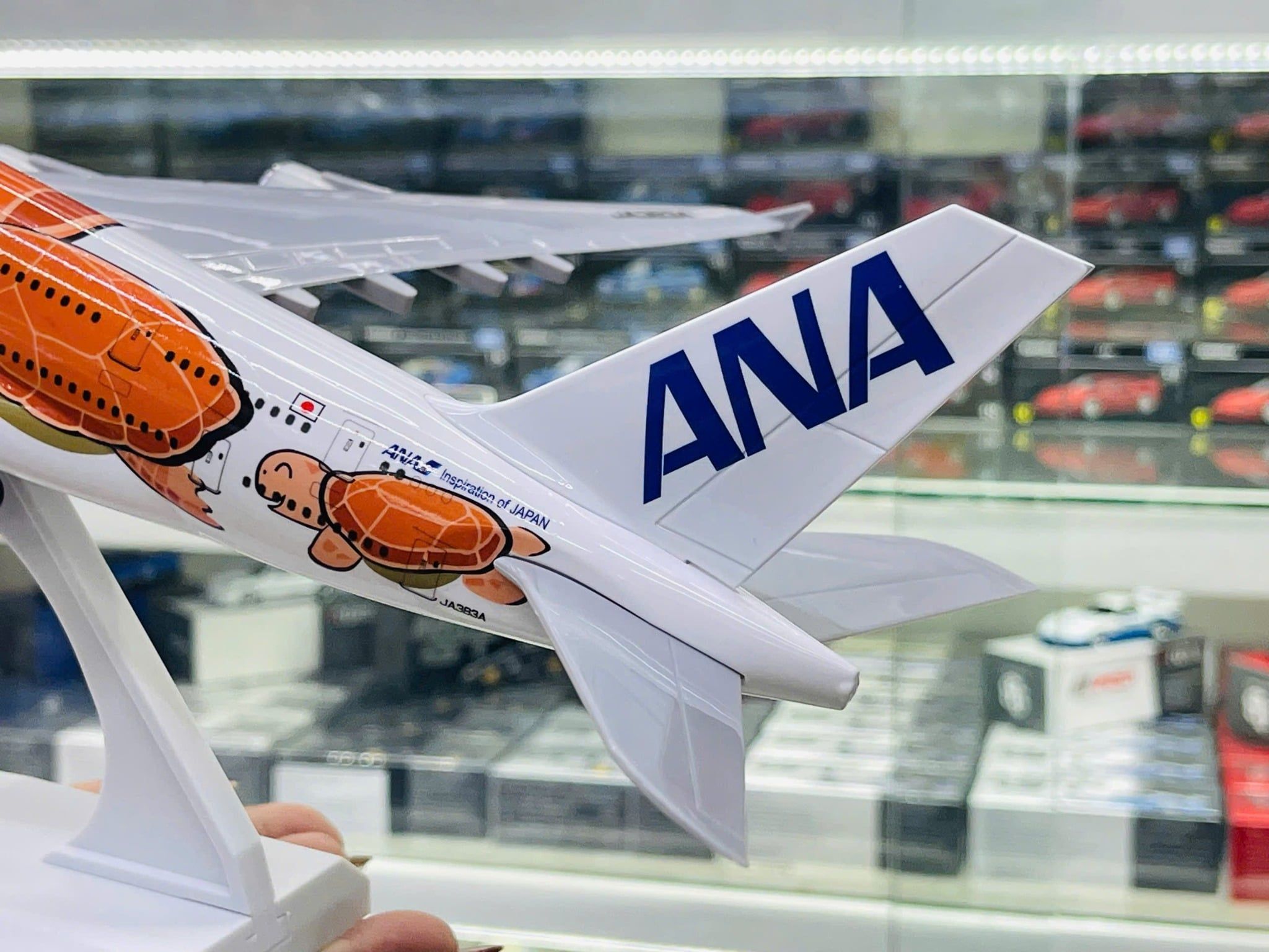  Mô hình máy bay ANA Turtle Orange Airbus A380 30cm MB30031 