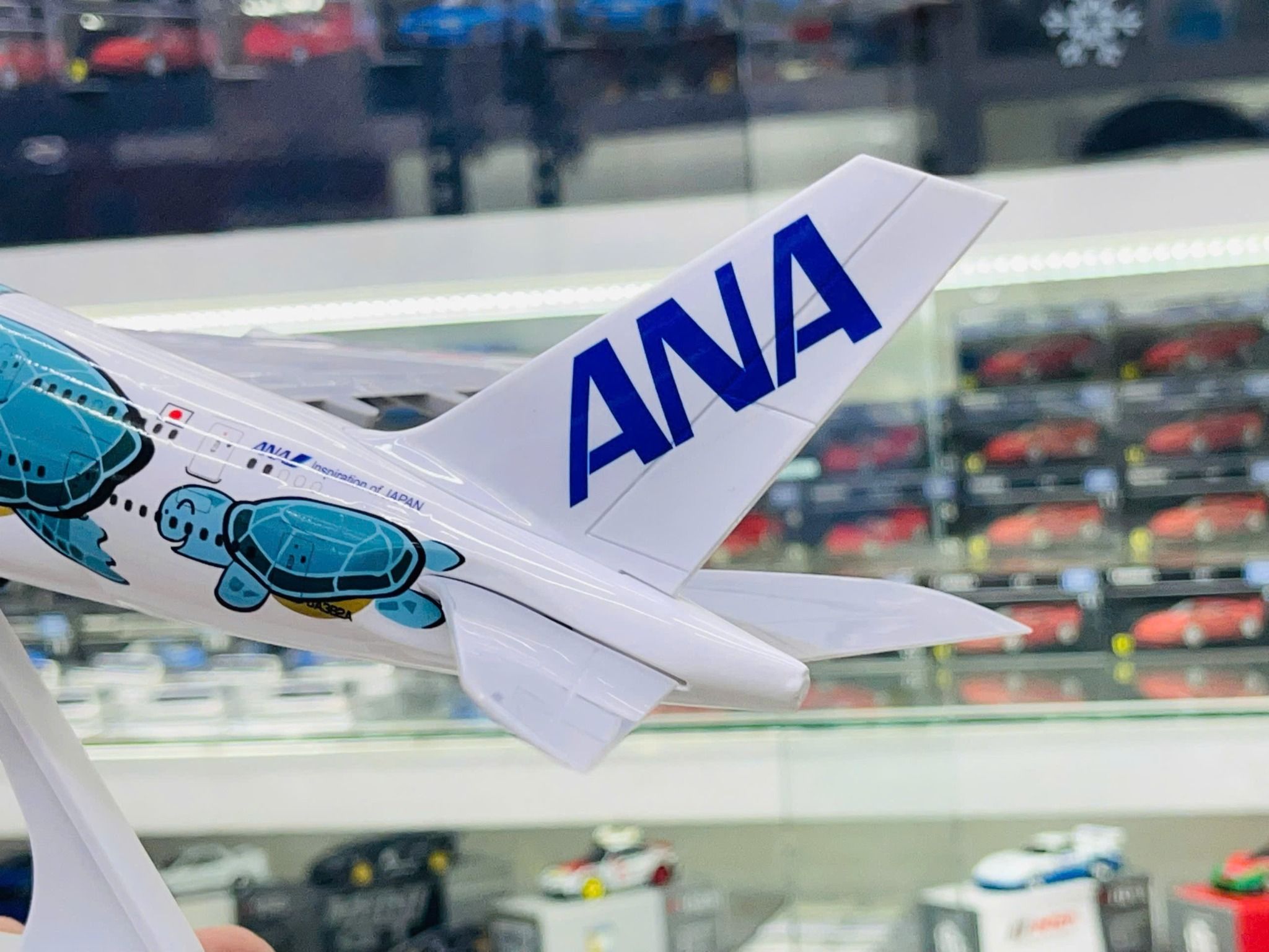  Mô hình máy bay ANA Turtle Green Airbus A380 30cm MB30030 