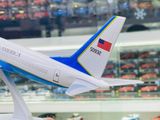  Mô hình máy bay Air Force One Boeing B737 30cm MB30035 