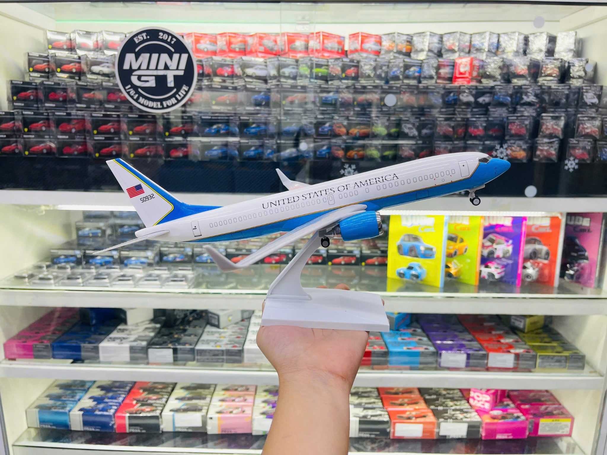  Mô hình máy bay Air Force One Boeing B737 30cm MB30035 