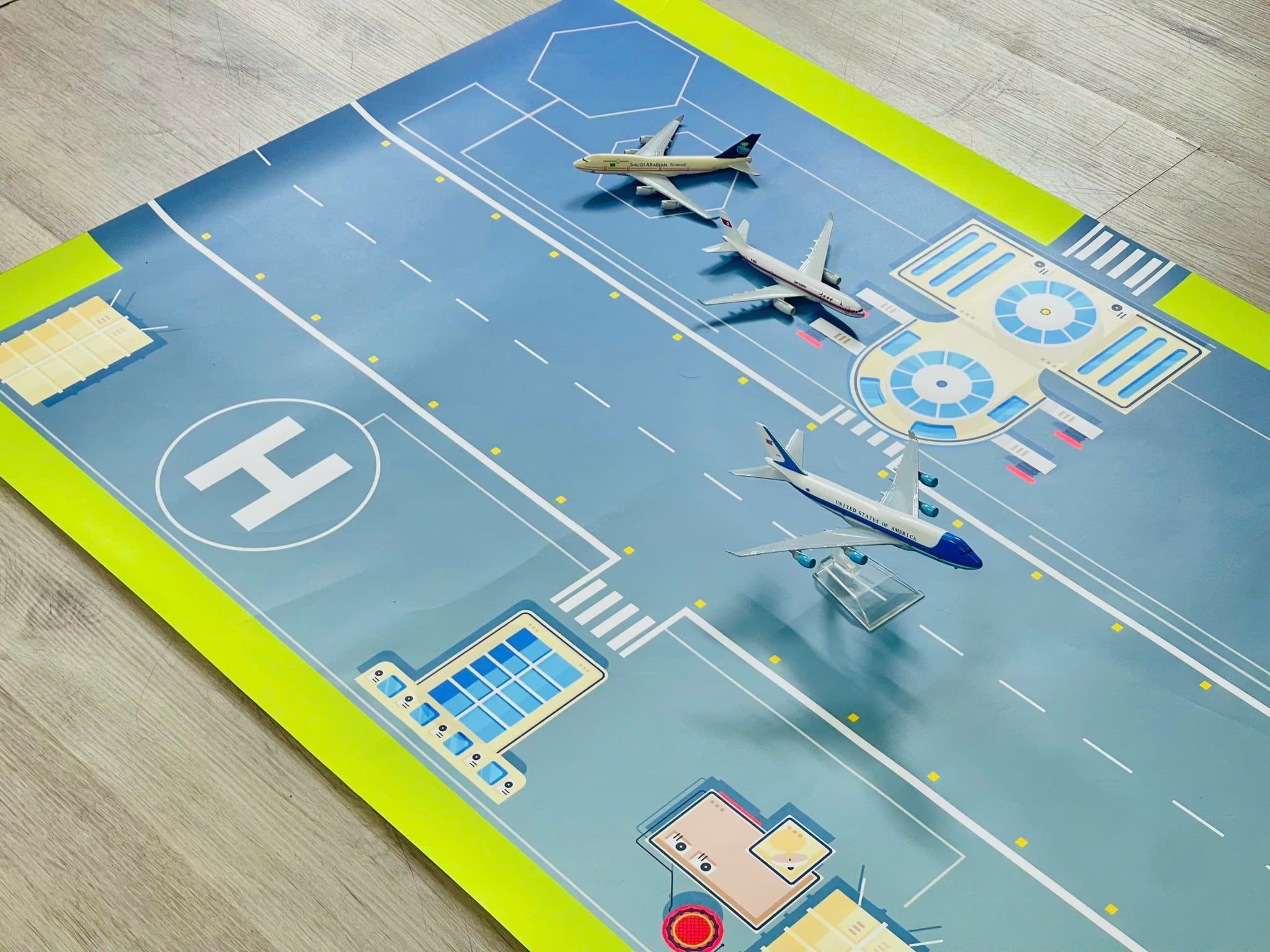  Phụ kiện trưng bày sàn đỗ, đường băng máy bay mô hình chất liệu in pp 80x120cm cán mờ chống nước bụi bẩn dành cho máy bay nhiều tỉ lệ DR047 