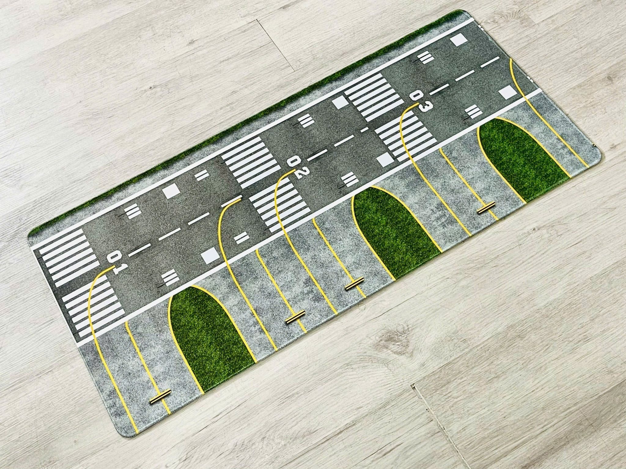  Phụ kiện thảm sa bàn chống trượt mô phỏng bãi đáp, đường băng lớn kích thước 90x40cm cho mô hình máy bay Autono1 PT029 