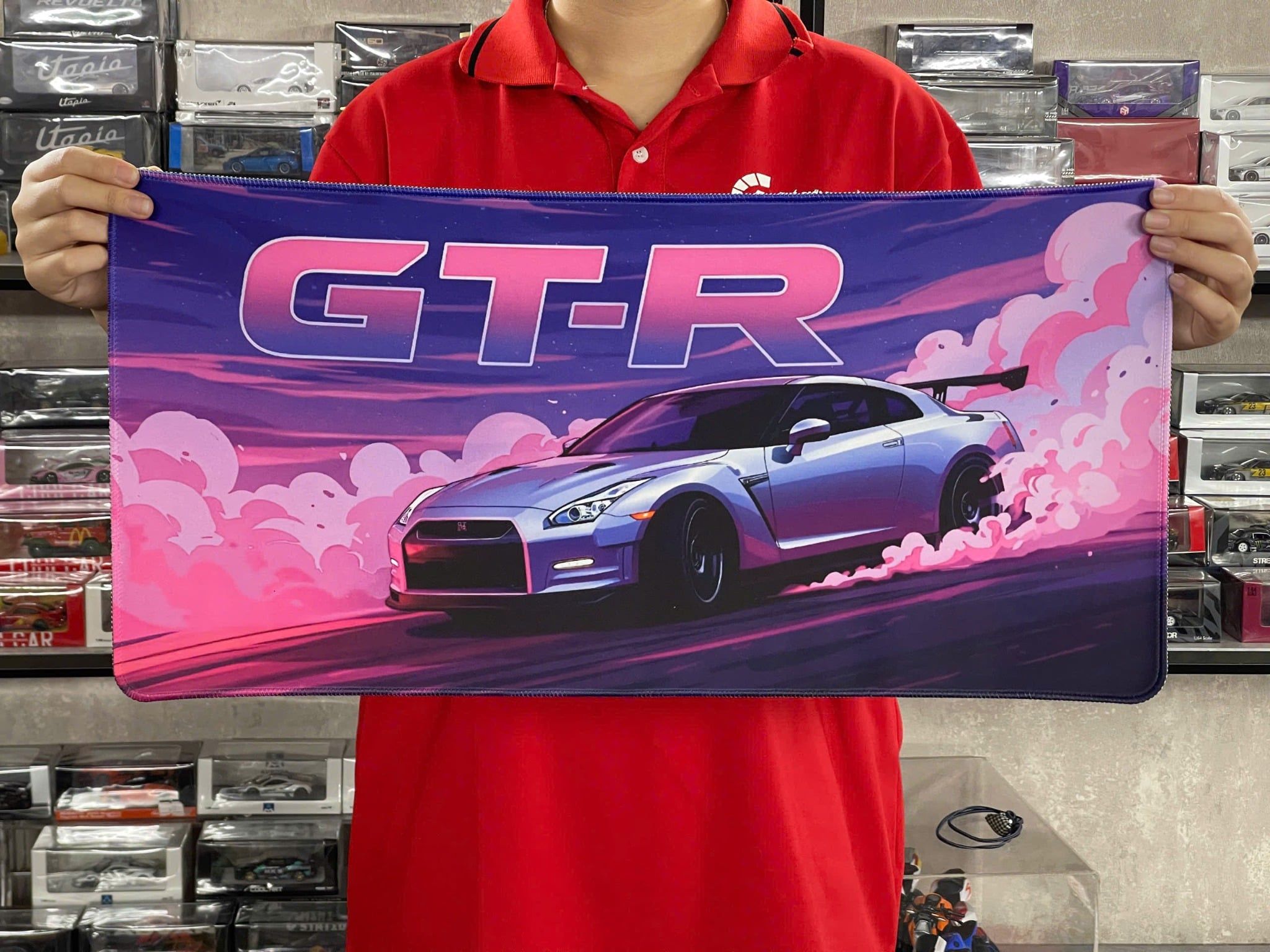  Phụ kiện Thảm lót chống trượt chủ đề siêu xe Nissan GTR R35 Nismo Art kích thước 30x60cm Autono1 PT147A 
