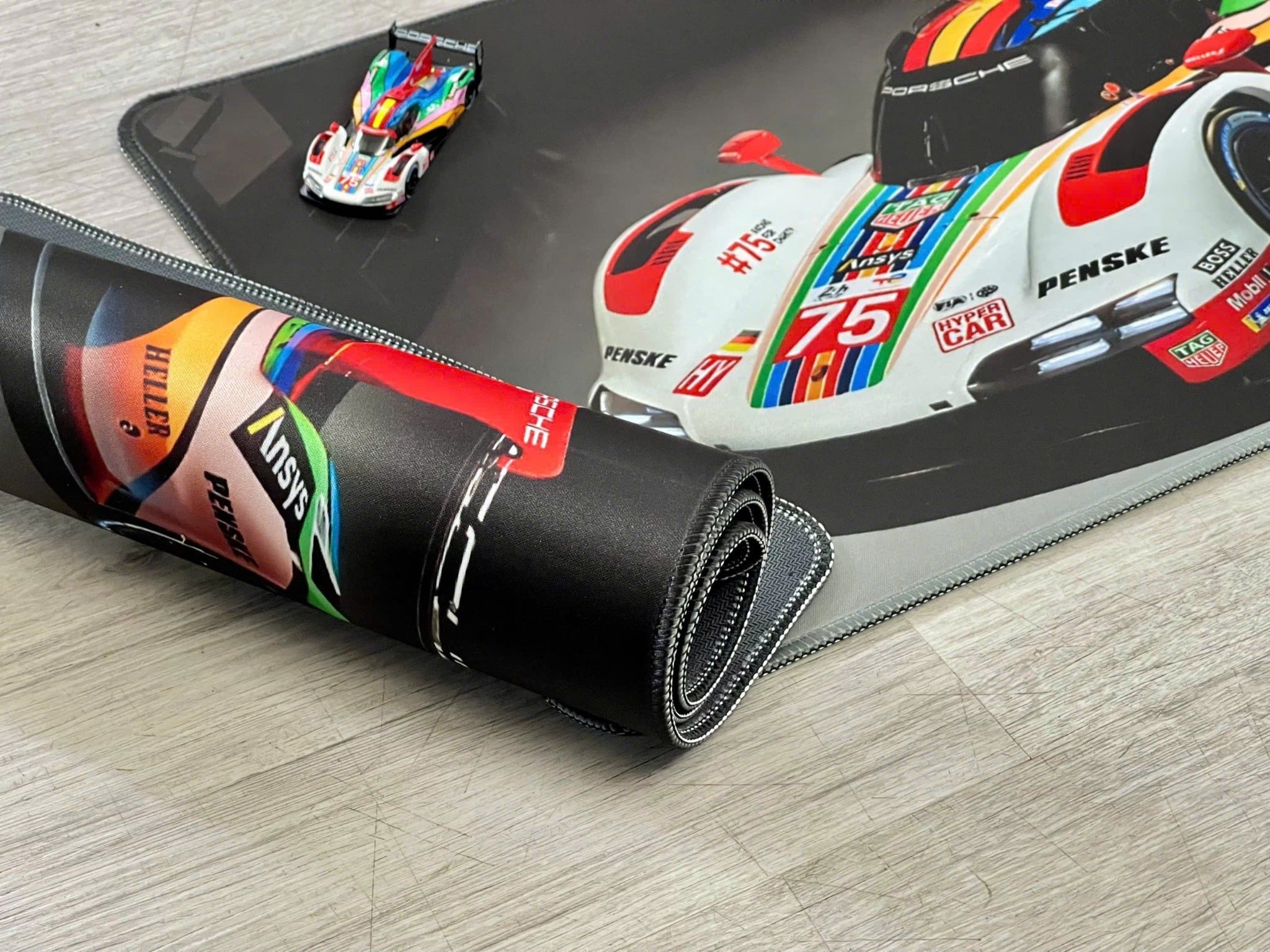  Phụ kiện Thảm lót chống trượt chủ đề siêu xe Porsche 963 kích thước 30x60cm Autono1 PT134A 