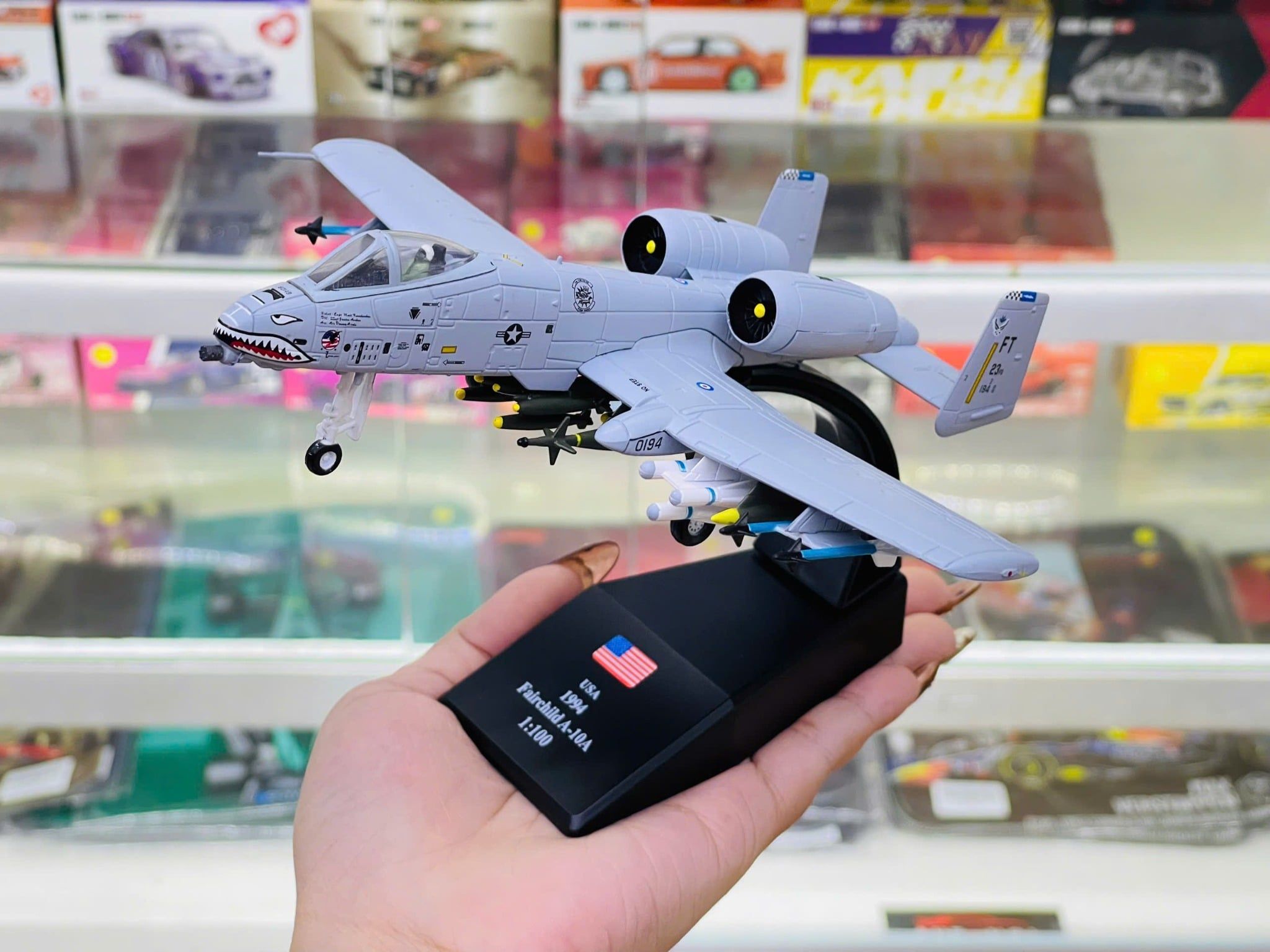  Mô hình máy bay chiến đấu USA Repubilc Fairchild A-10A Thunderbolt II tỉ lệ 1:100 Ns models MBQS008 