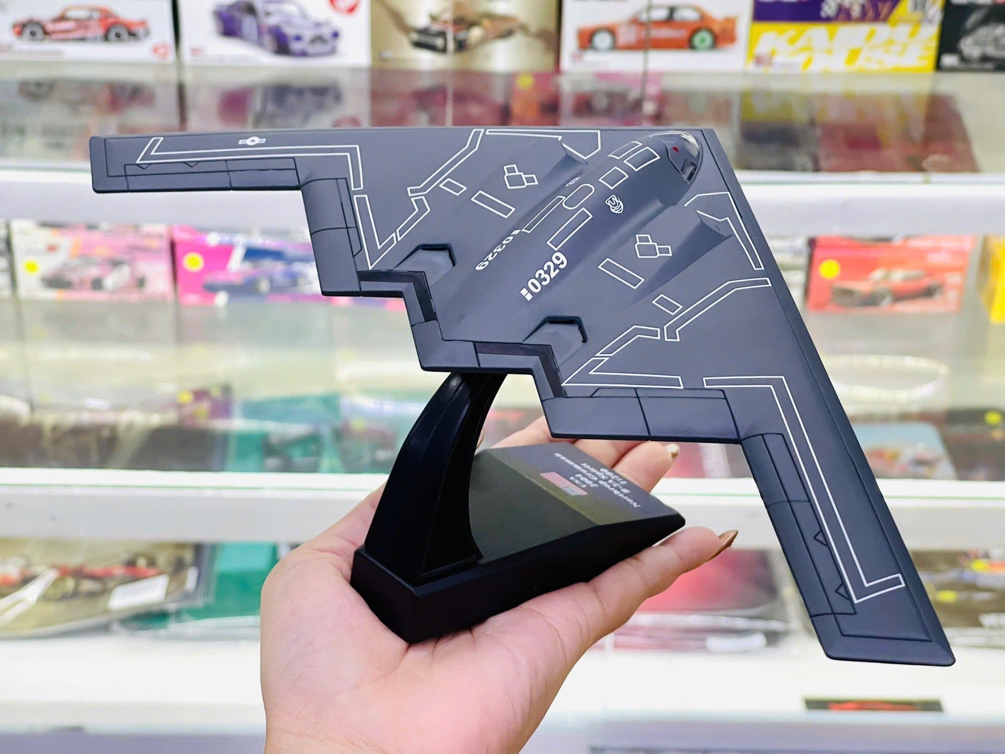  Mô hình máy bay tàng hình USA Northrop Grumman B-2 Spirit tỉ lệ 1:200 Ns models MBQS003 