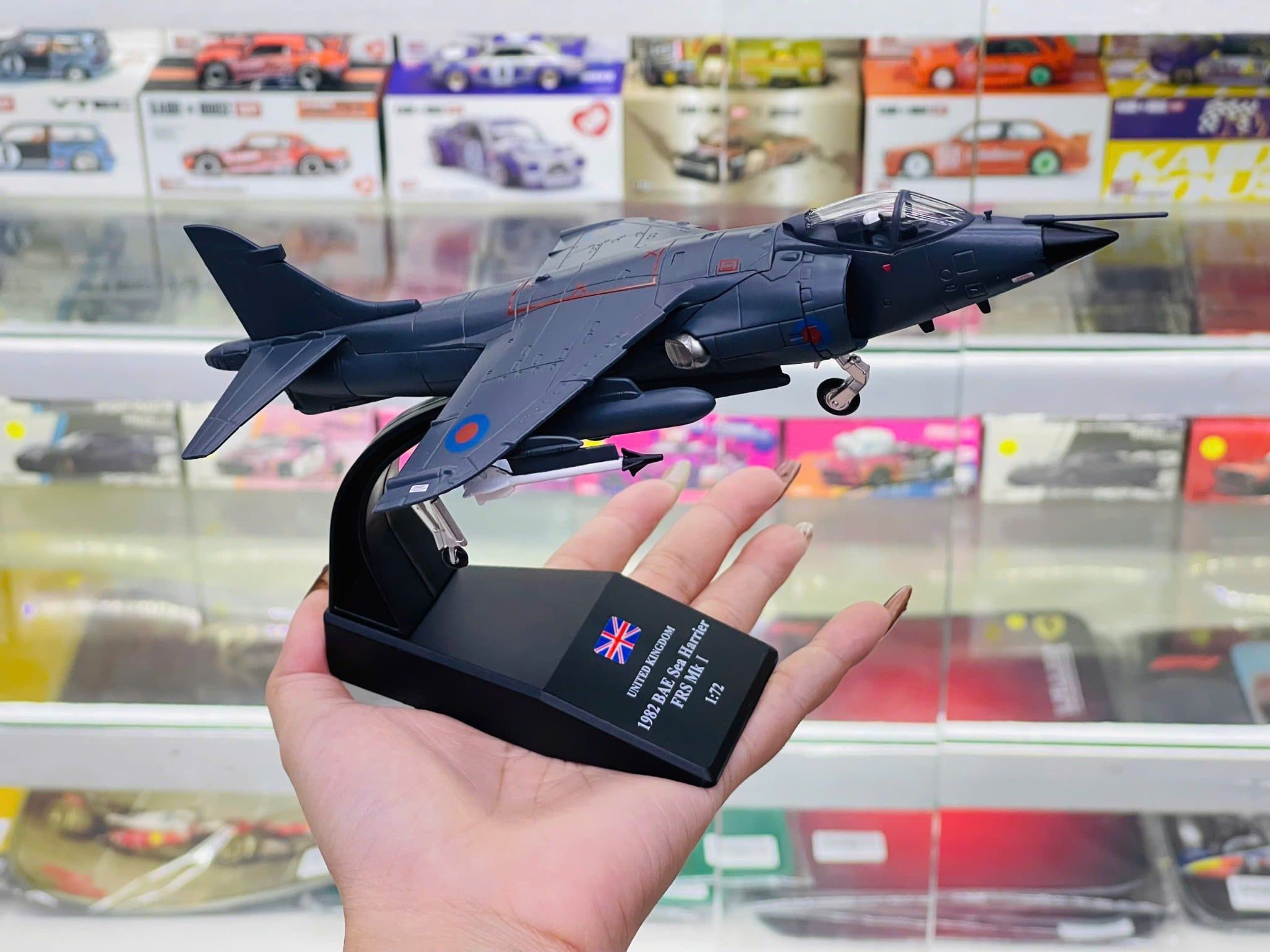  Mô hình máy bay quân sự 1982 BAE SEA Harrier FRS MK I tỉ lệ 1:72 MBQS046 