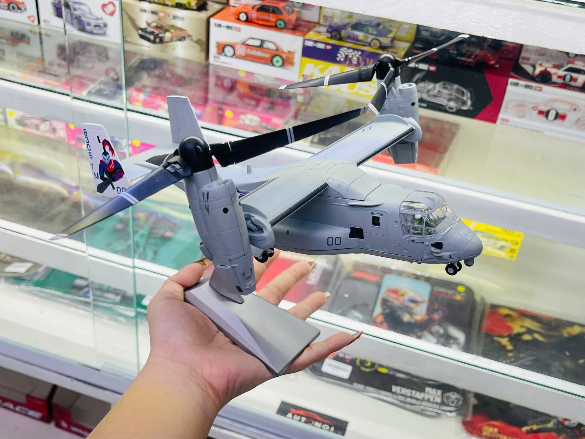  Mô hình máy bay vận chuyển cánh quạt Boeing Bell V-22 Osprey Marines grey ( đuôi trắng ) tỉ lệ 1:72 Ns models MBQS061 