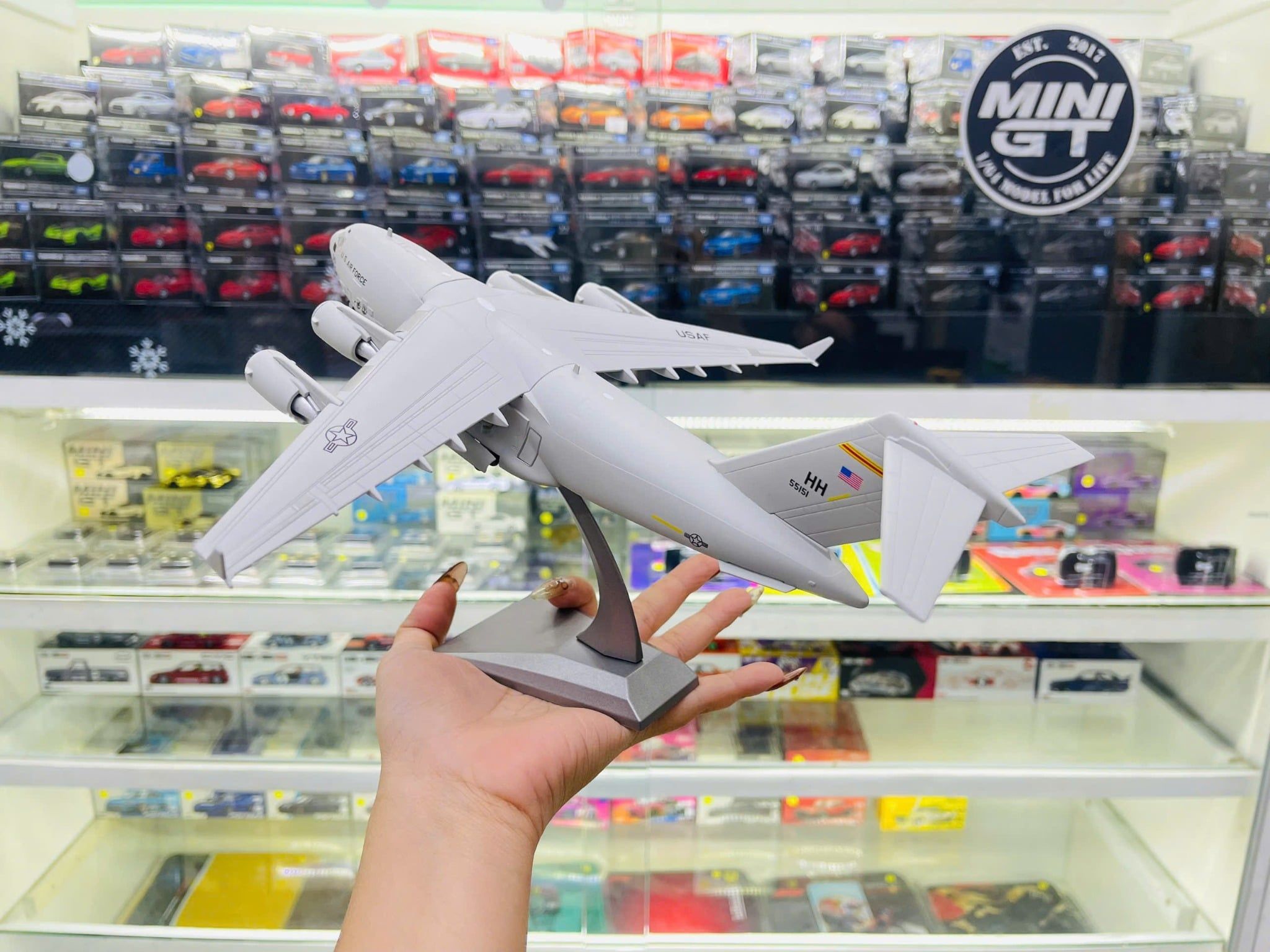  Mô hình máy bay quân sự vận tải USA Boeing C-17A Globemaster III tỉ lệ 1:200 Ns models MBQS004 
