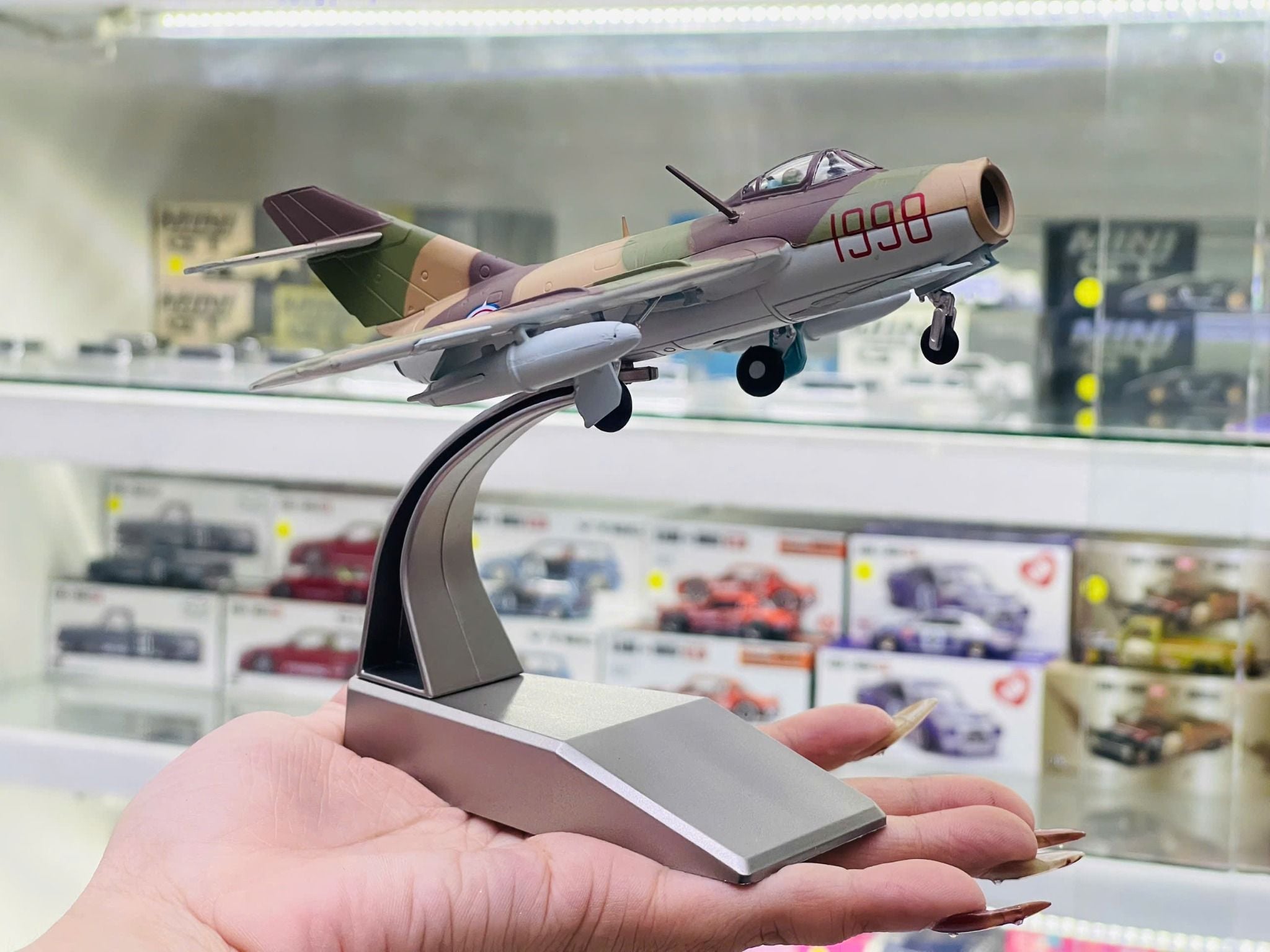  Mô hình máy bay quân sự Military Chinese Mikoyan MiG-15 tỉ lệ 1:72 NS model MBQS073 
