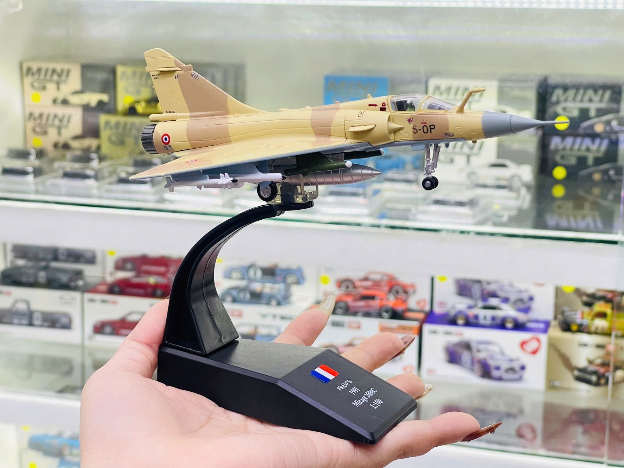 Mô hình máy bay quân sự Mirage 2000 Fighter Military yellow tỉ lệ 1:100 NS model MBQS068 