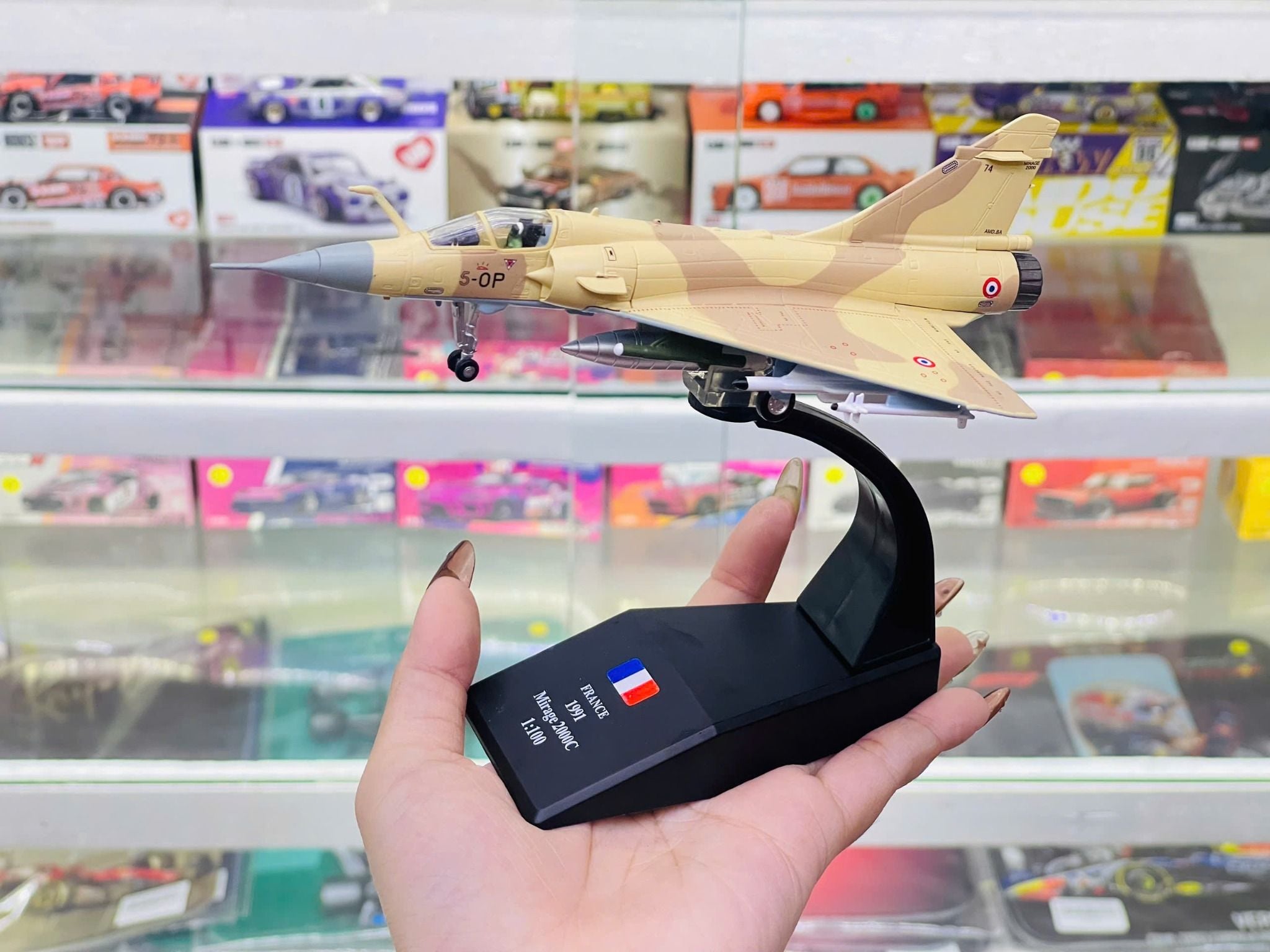  Mô hình máy bay quân sự Mirage 2000 Fighter Military yellow tỉ lệ 1:100 NS model MBQS068 