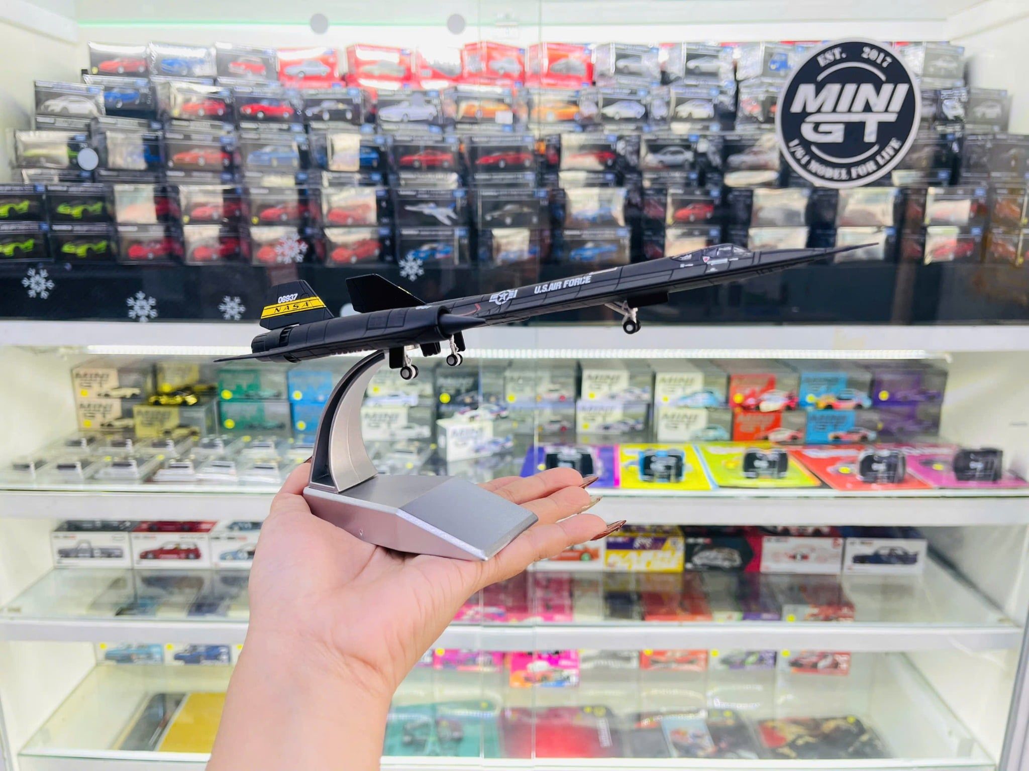  Mô hình máy bay quân sự trinh sát Lockheed YF-12 NASA SR-71 06837 Blackbird tỉ lệ 1:100 Ns models MBQS006 