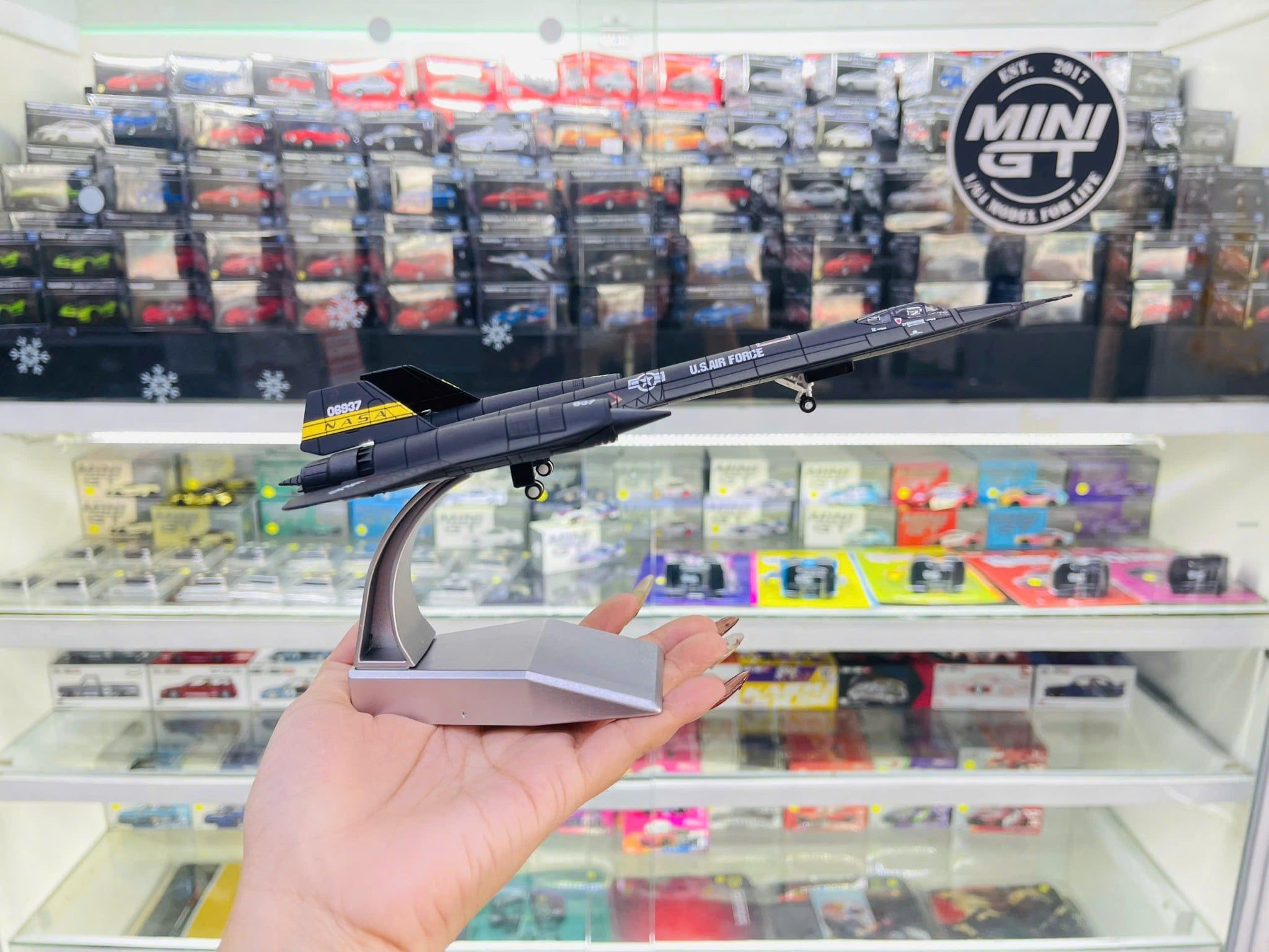  Mô hình máy bay quân sự trinh sát Lockheed YF-12 NASA SR-71 06837 Blackbird tỉ lệ 1:100 Ns models MBQS006 