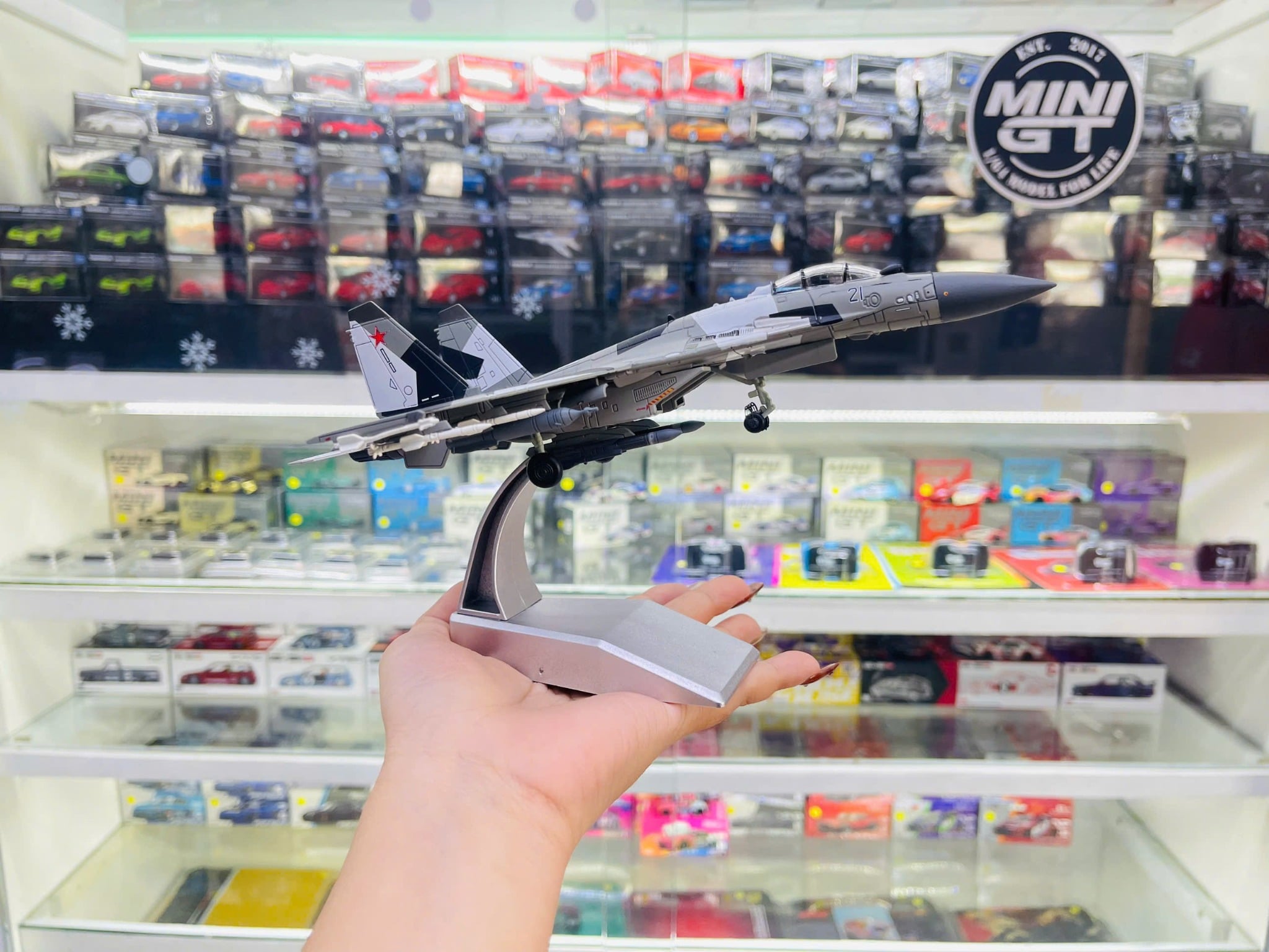  Mô hình máy bay chiến đấu Russia Su-35 BBC POCCNN No.21 Russian Airforce đế kim loại tỉ lệ 1:100 Ns models MBQS019 