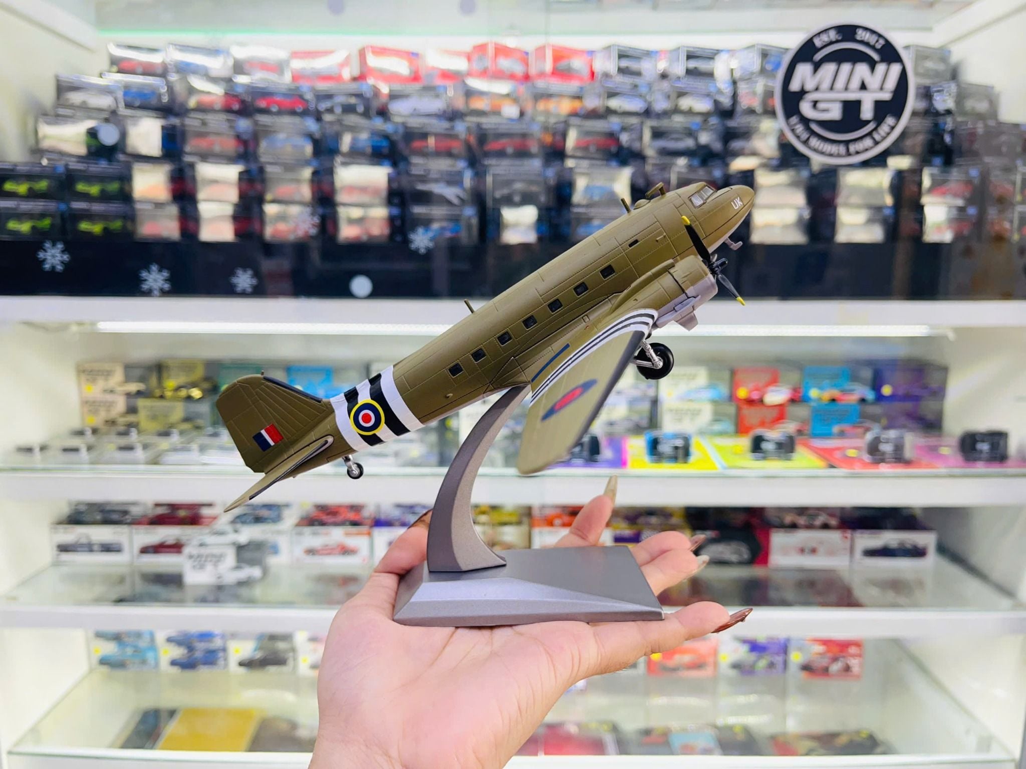  Máy bay quân sự WWII C-47 Transport (UK) tỉ lệ 1:200 Ns Model MBQS066 
