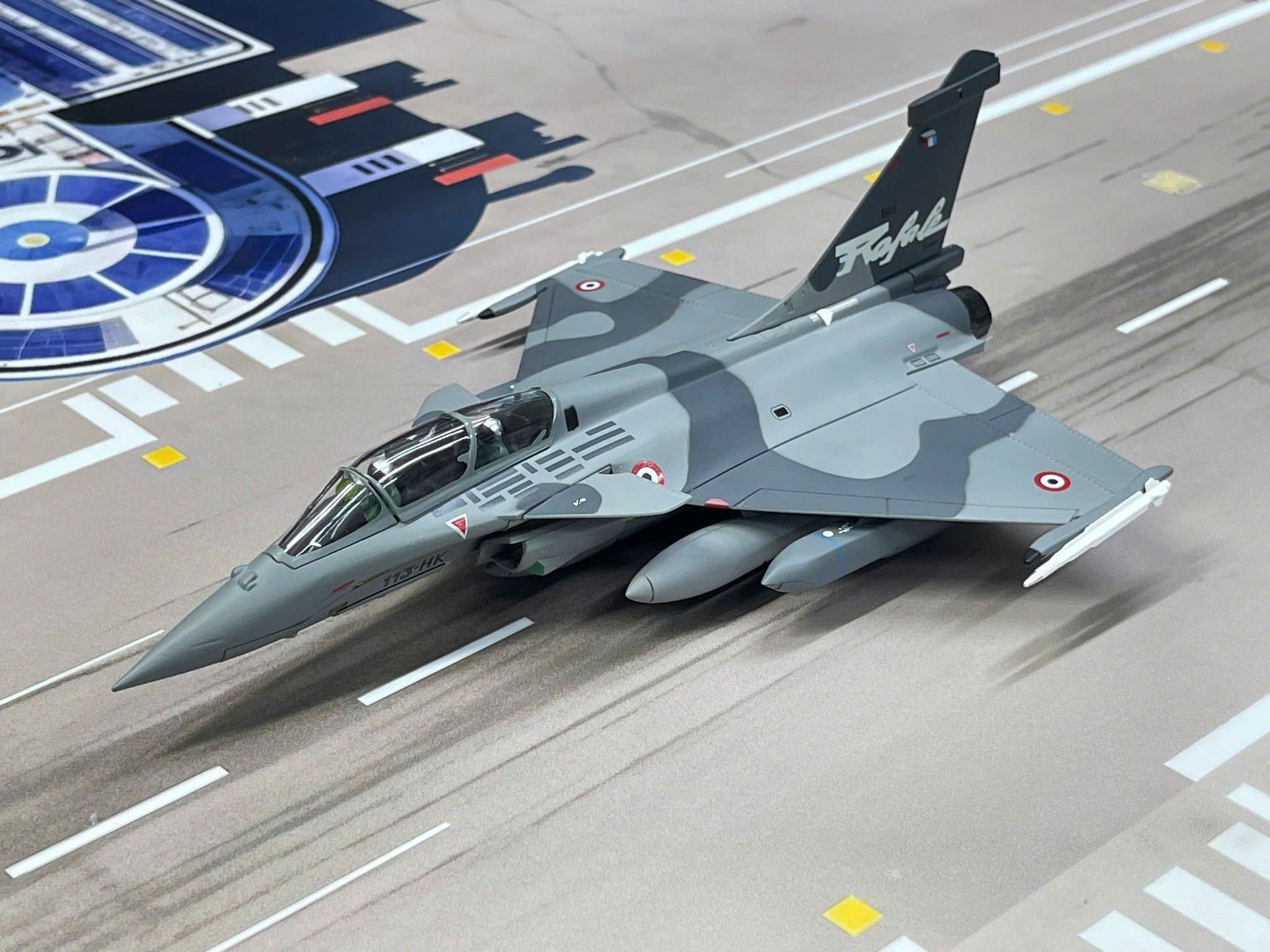  Mô hình máy bay quân sự French Dassault Rafale B NATO Tiger tỉ lệ 1:100 Ns models MBQS062 