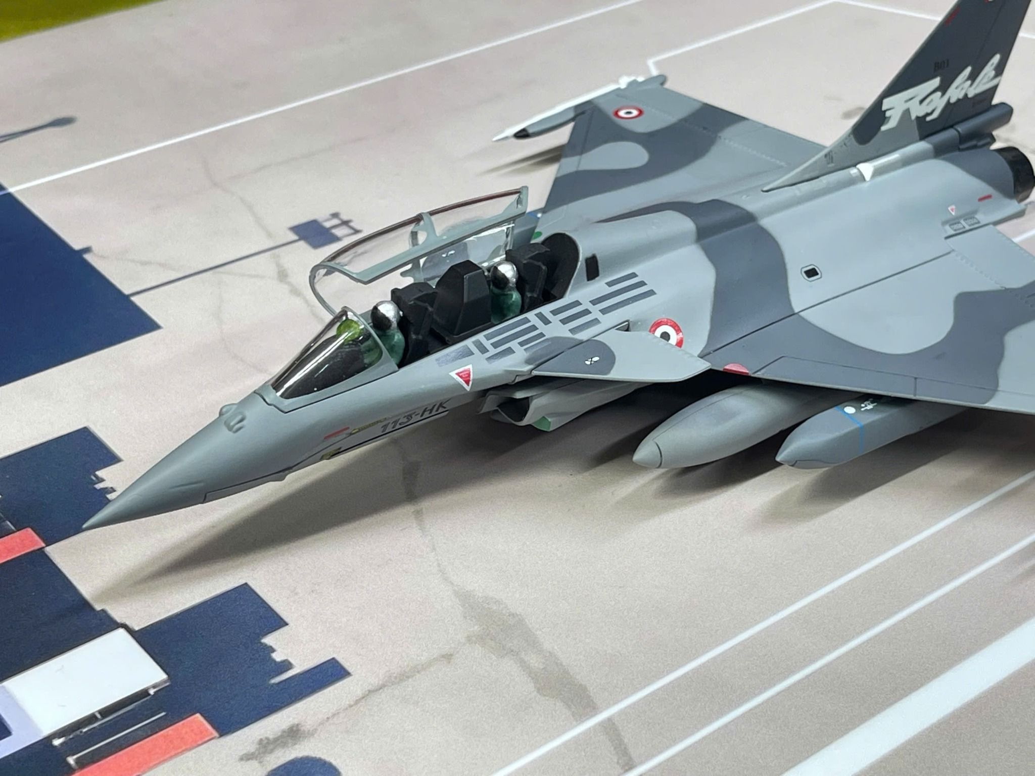  Mô hình máy bay quân sự French Dassault Rafale B NATO Tiger tỉ lệ 1:100 Ns models MBQS062 