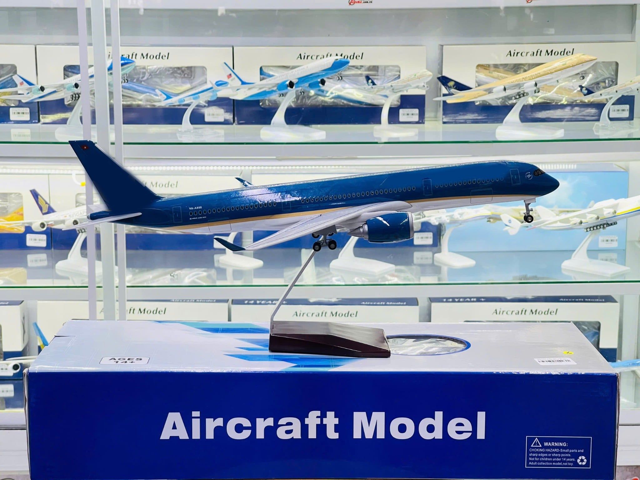  Mô hình máy bay VN-A886 Airbus A350-900 47cm 1:140 No LED 47cm MB47086 
