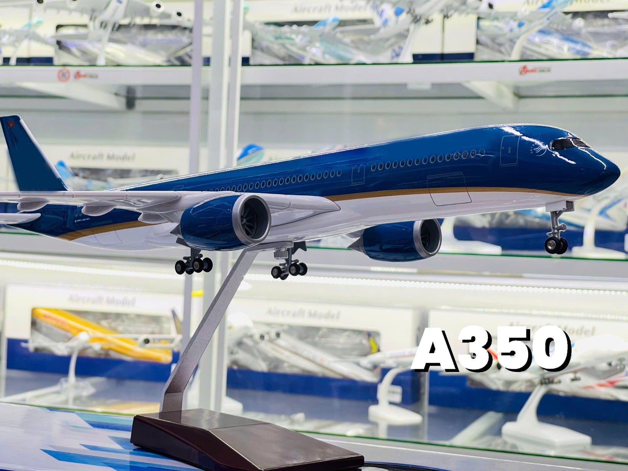  Mô hình máy bay VN-A886 Airbus A350-900 47cm 1:140 No LED 47cm MB47086 