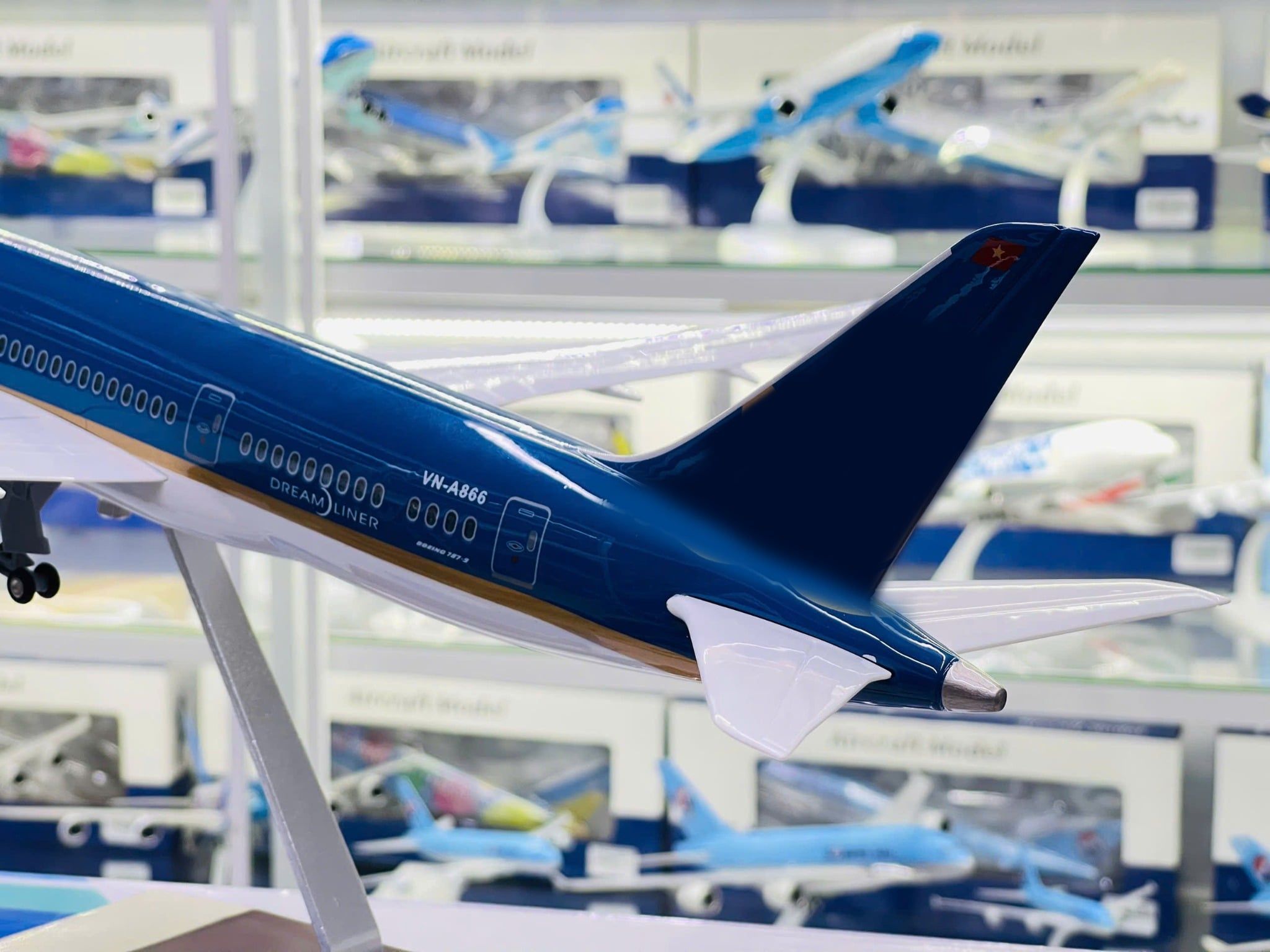  Mô hình máy bay VN Boeing B787 Dreamliner  47cm 1:130 No LED 47cm MB47087 