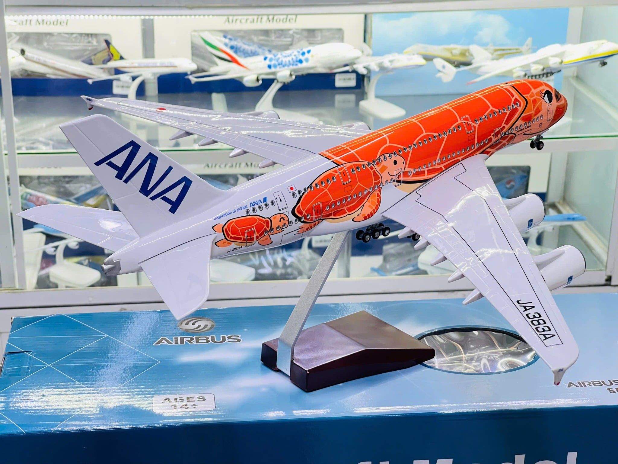  Mô hình máy bay ANA Turtle Orange Airbus A380 No LED 47cm MB47085 