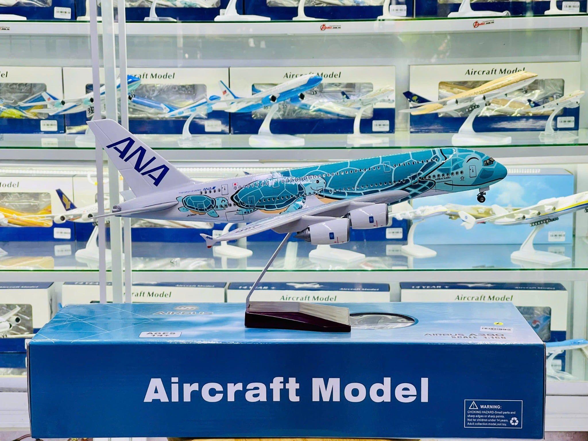  Mô hình máy bay ANA Turtle Green Airbus A380 No LED 47cm MB47084 