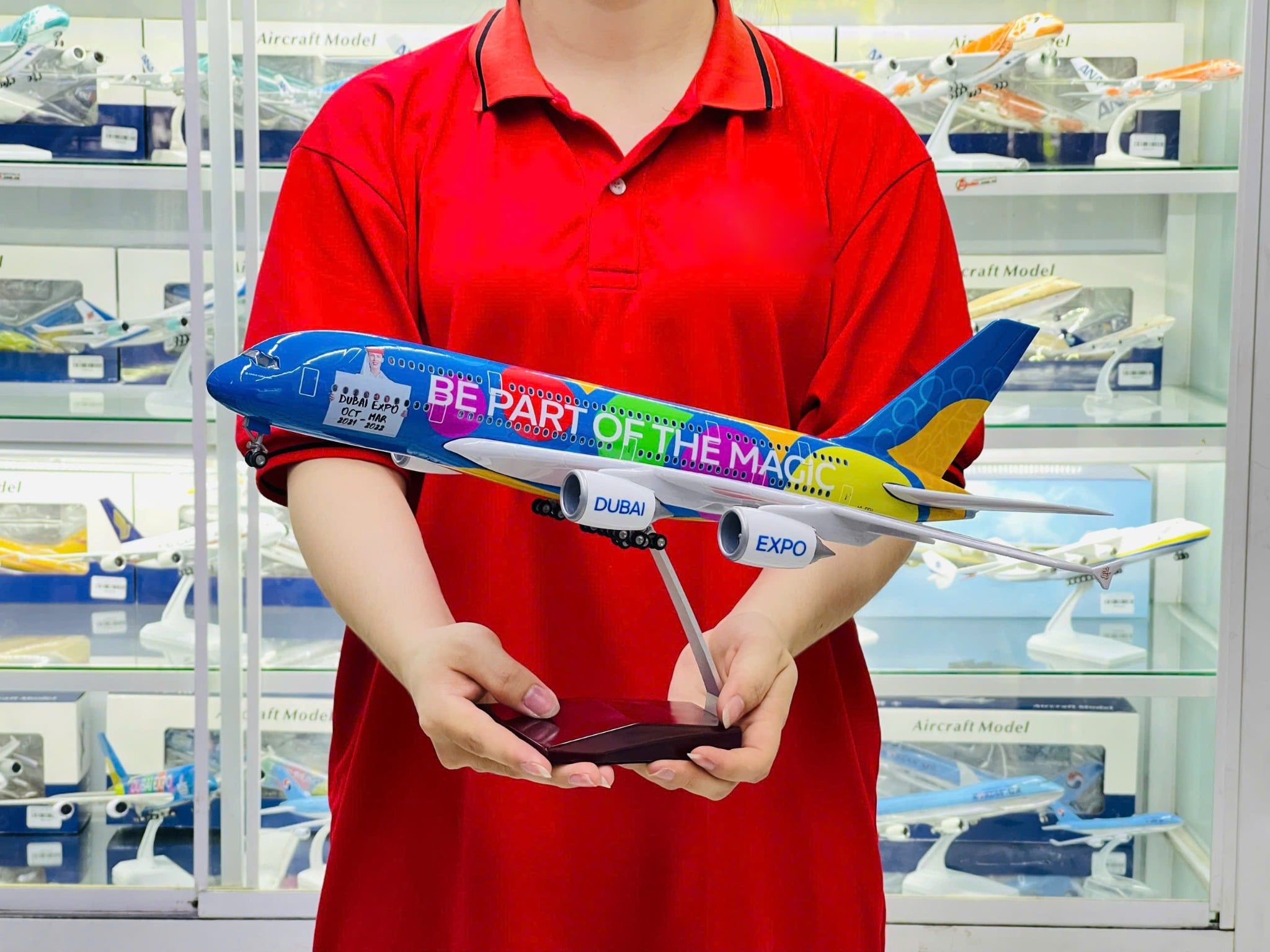  Mô hình máy bay Be part of the magic Dubai expo 2021-2022 Airbus A380 47cm 1:200 No LED MB47082 