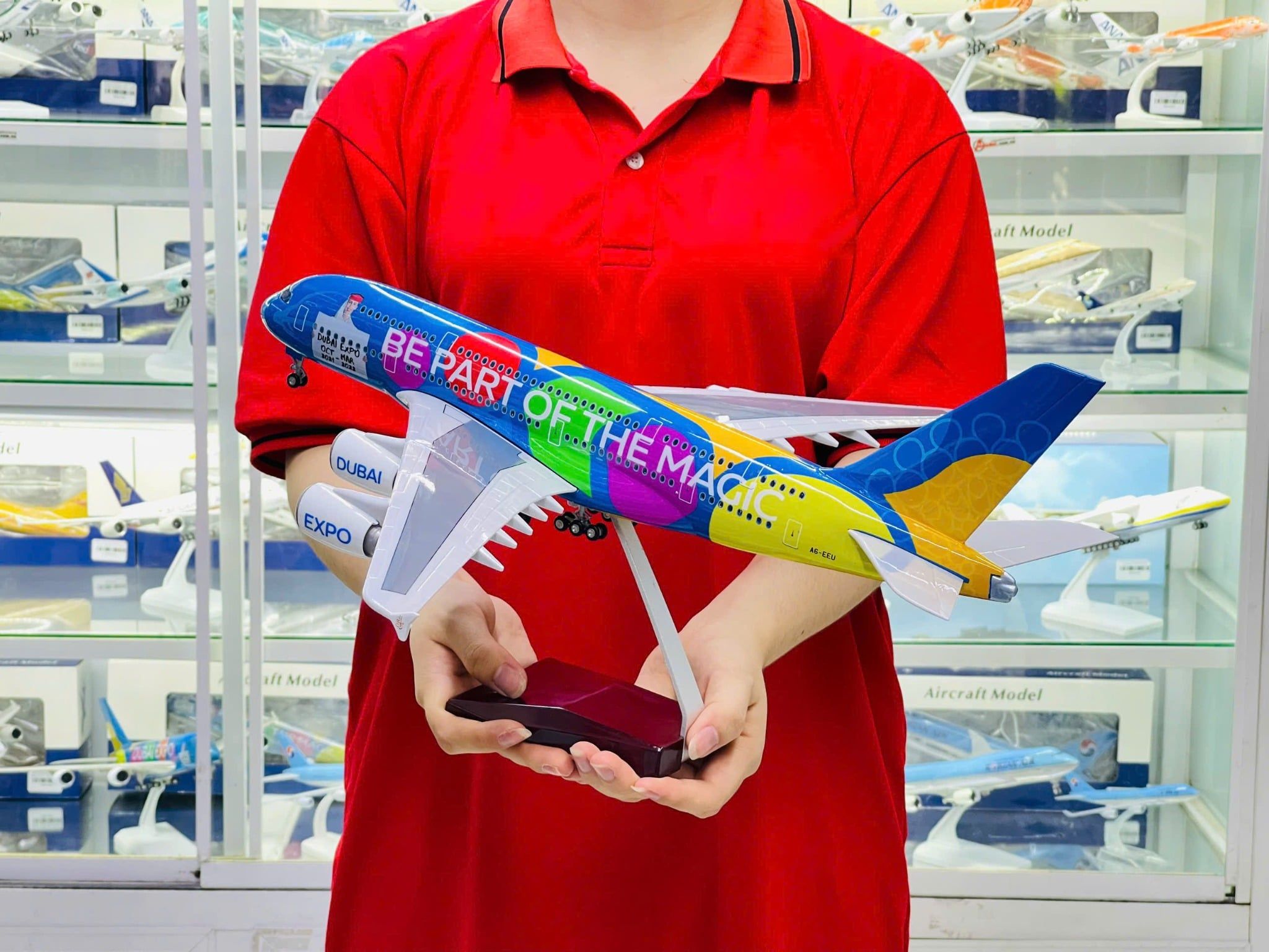  Mô hình máy bay Be part of the magic Dubai expo 2021-2022 Airbus A380 47cm 1:200 No LED MB47082 