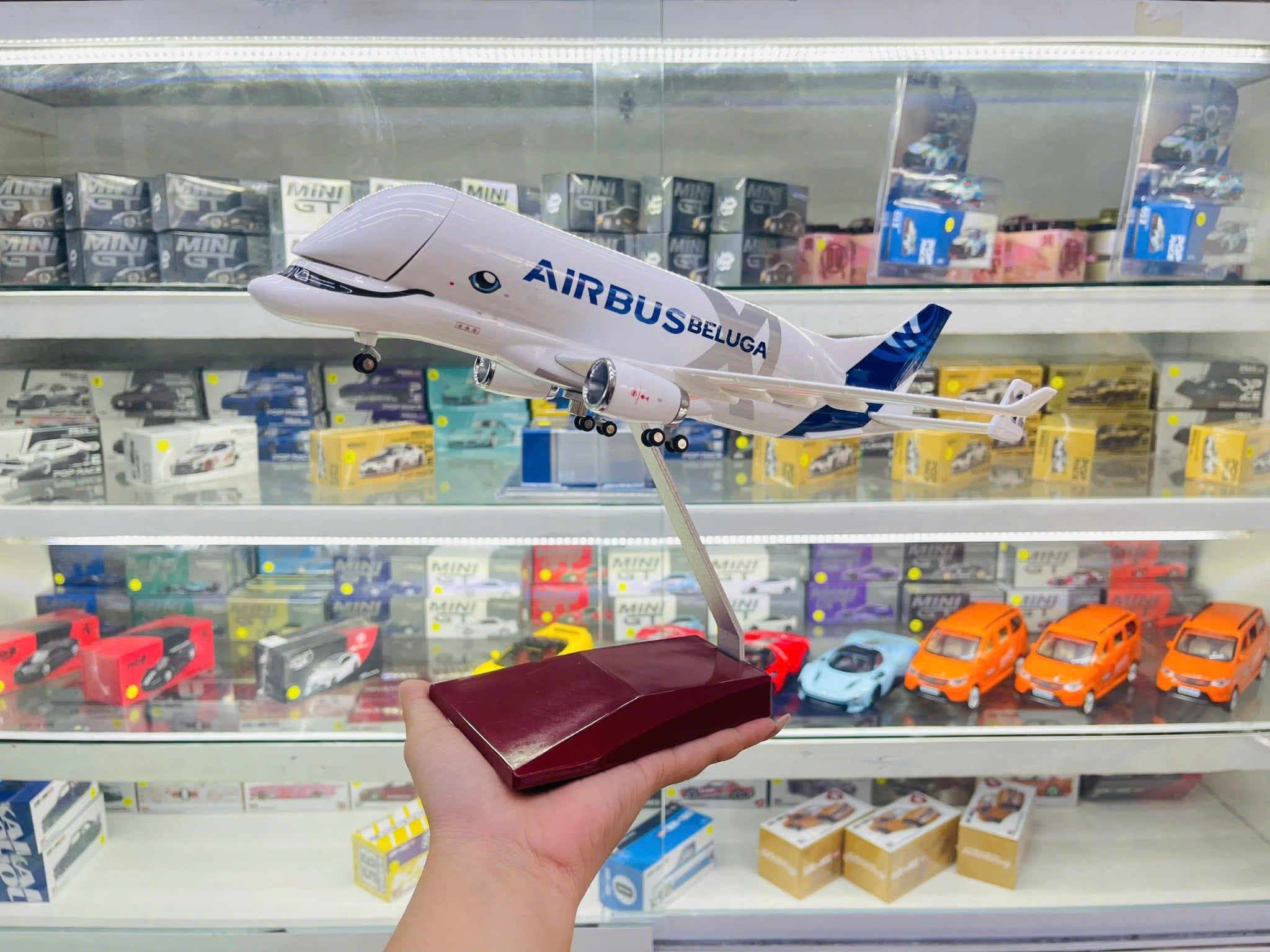 Mô hình máy bay vận tải Airbus Beluga XL kích thước 30cm MB30043 
