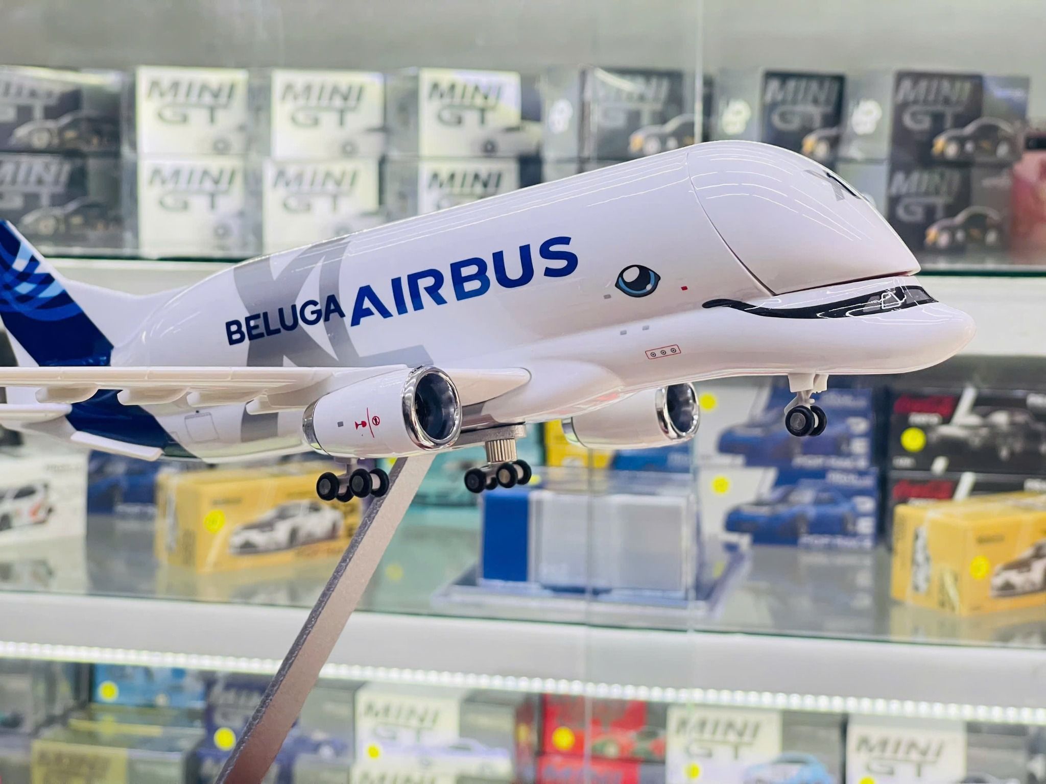  Mô hình máy bay vận tải Airbus Beluga XL kích thước 30cm MB30043 