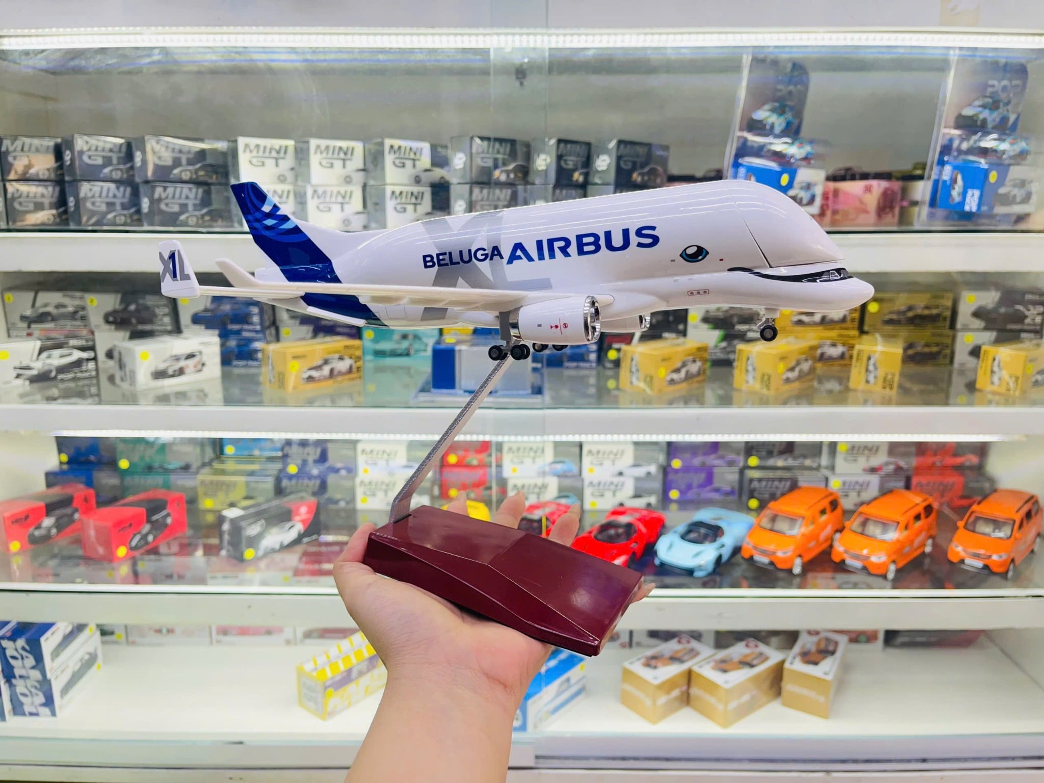  Mô hình máy bay vận tải Airbus Beluga XL kích thước 30cm MB30043 