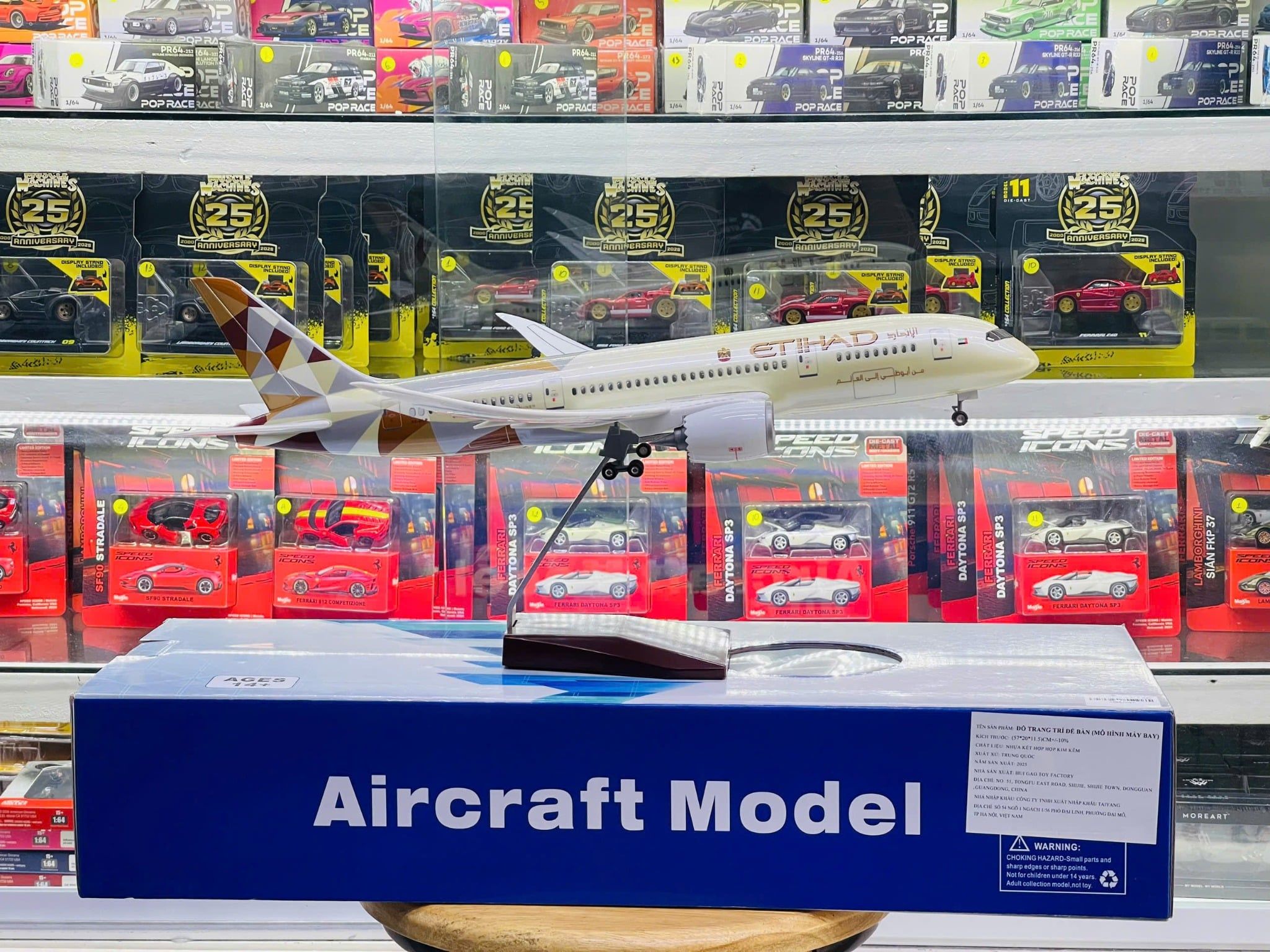  Mô hình máy bay Jason Tutu Etihad Boeing B787 Ả Rập 47cm 1:160 không đèn MB47097 
