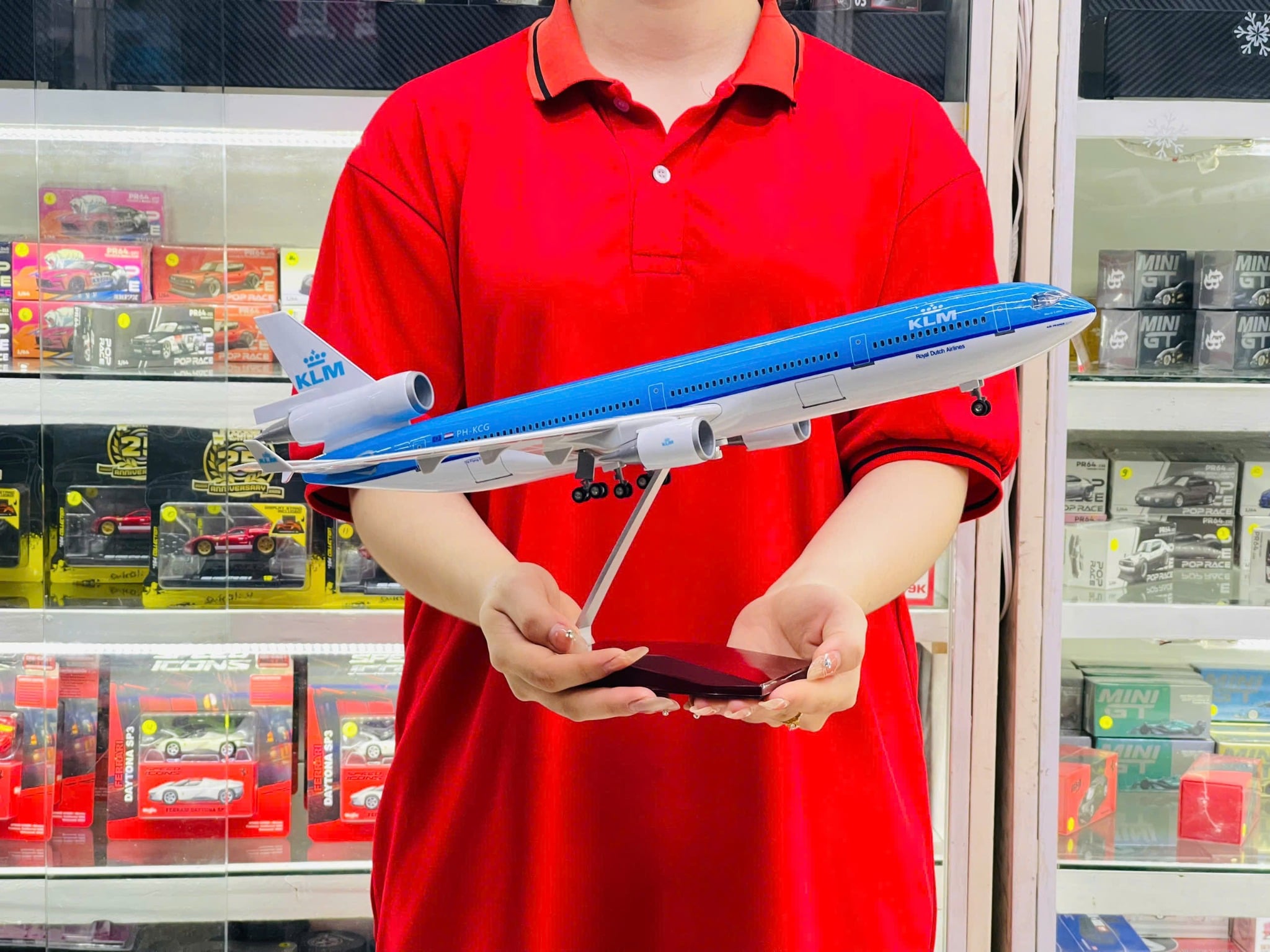  Mô hình máy bay KLM MD-11 McDonnell Douglas kích thước 47cm No Led MB47096 