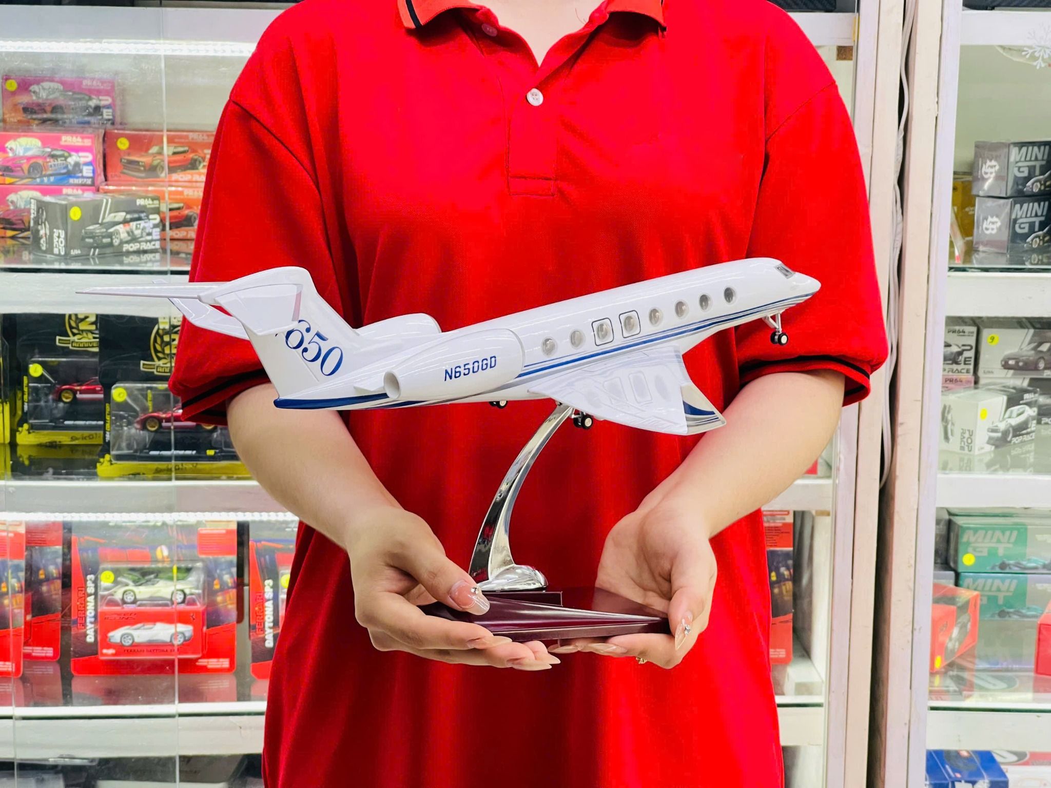  Mô hình máy bay Gulfstream G650 Business Jet kích thước 47cm No Led MB47095 
