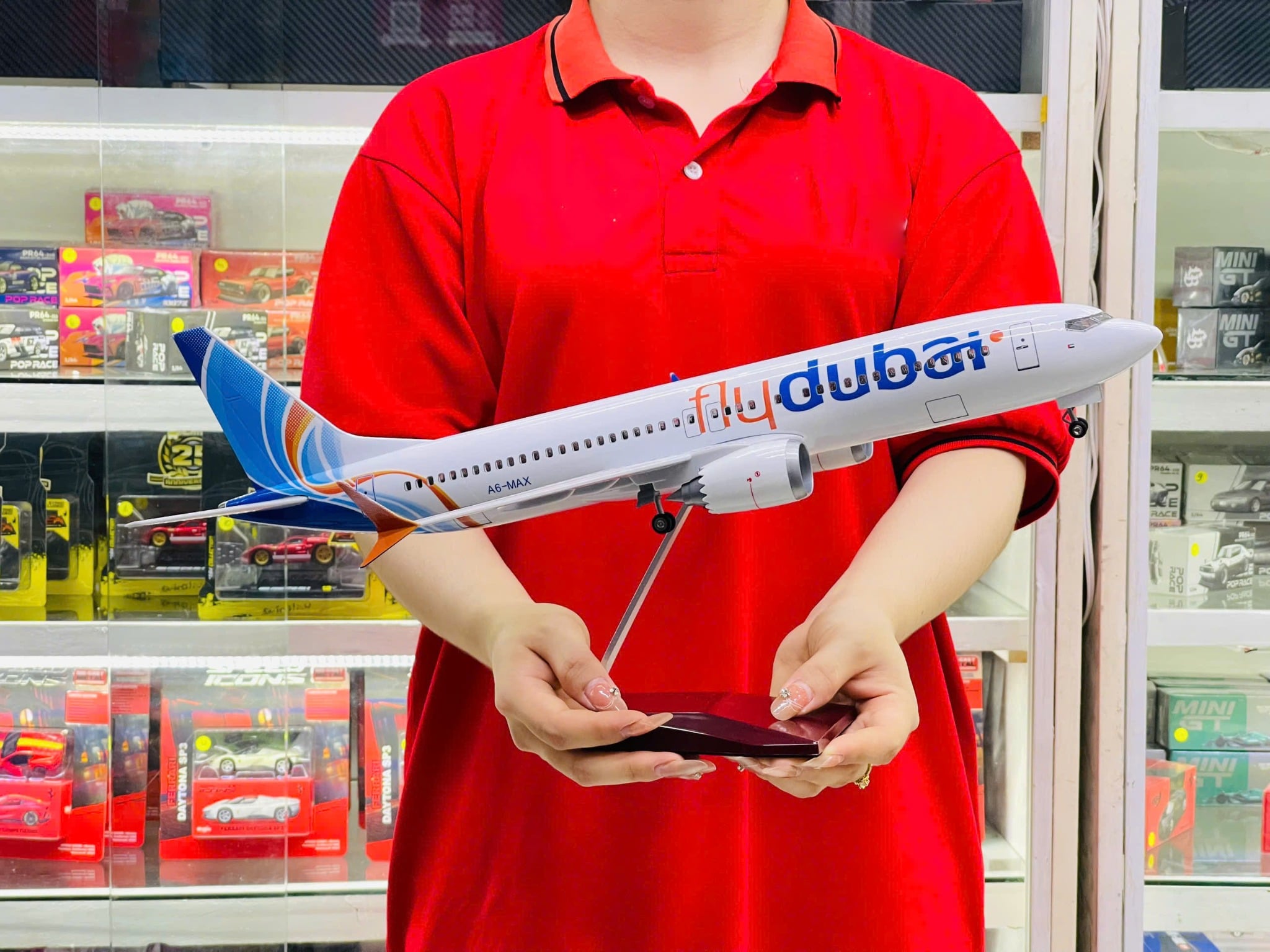  Mô hình máy bay Fly Dubai Boeing B737 Max kích thước 47cm No LED MB47094 