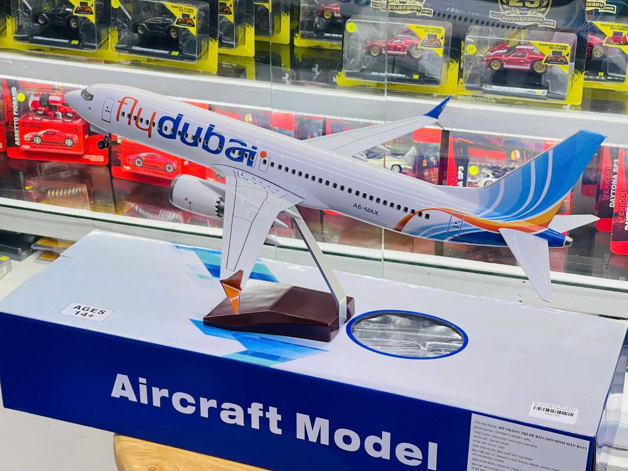  Mô hình máy bay Fly Dubai Boeing B737 Max kích thước 47cm No LED MB47094 
