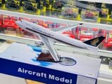  Mô hình máy bay Singapore Airlines Boeing B747 kích thước 47cm No LED MB47092 
